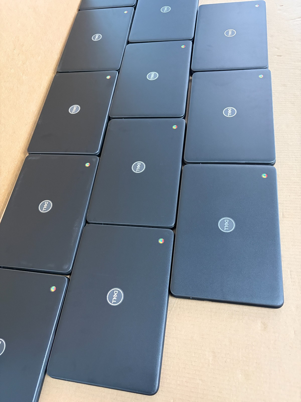 Lot of 12 Dell Chromebook 3100 | Celeron N4000/N4020 4GB 32GB eMMC H