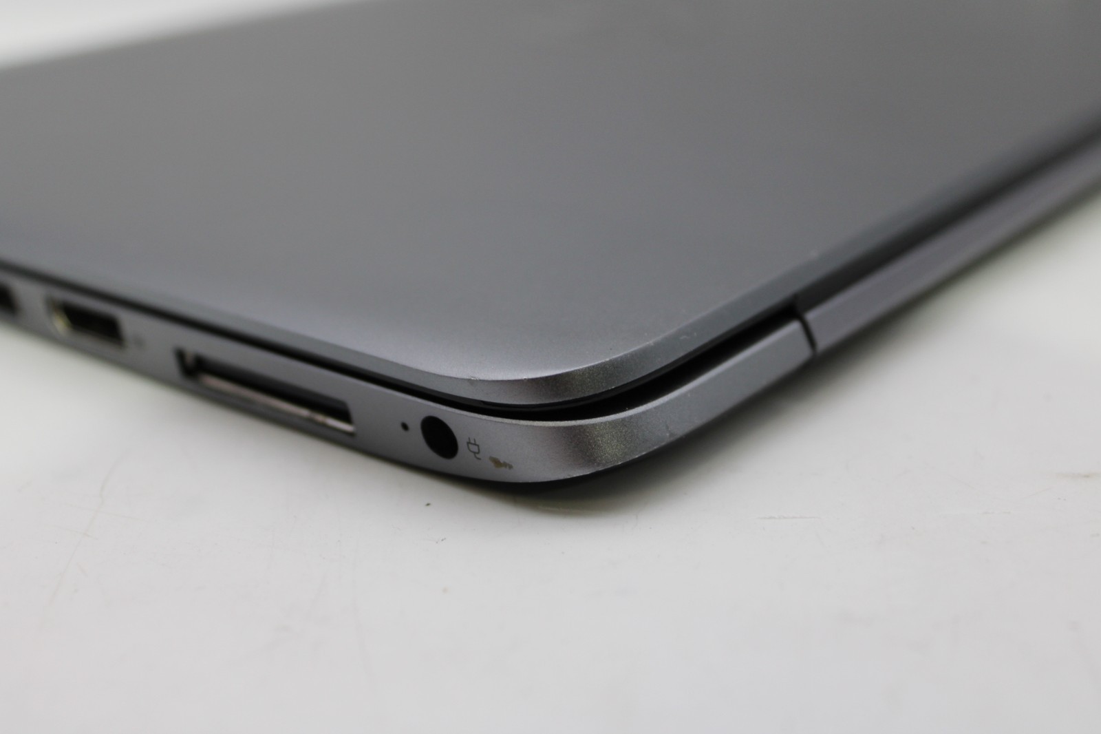 HP Elitebook Folio 14″ i-Series 4GB RAM NO STORAGE/OS BIOS LOCKED *PARTS/REPAIR*