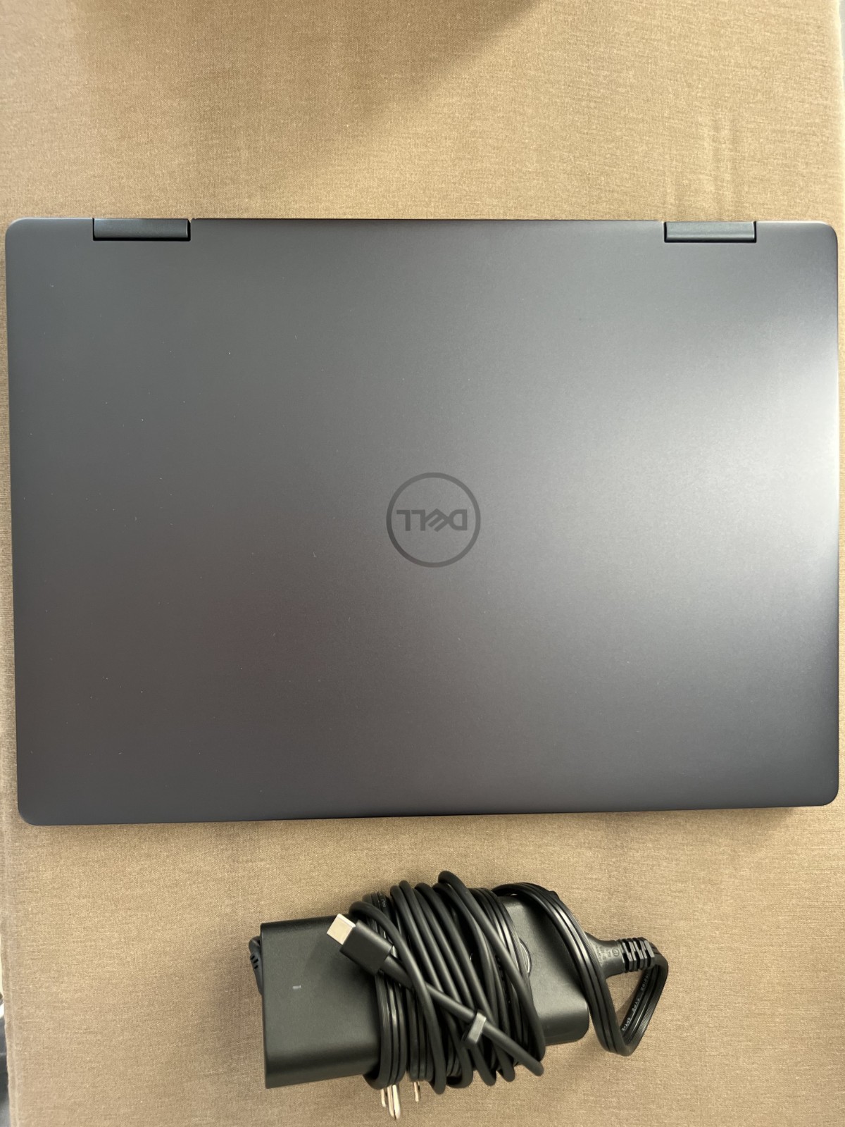 Dell Inspiron 14 2-in-1 Touchscreen Ryzen 5 8640HS 8GB RAM 512GB SSD Win 11