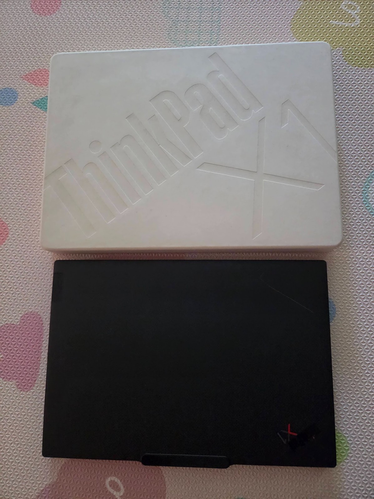 Lenovo Thinkpad X1 Carbon Gen 12 14″ Ultra 7 165U 64GB RAM 2TB SSD OLED