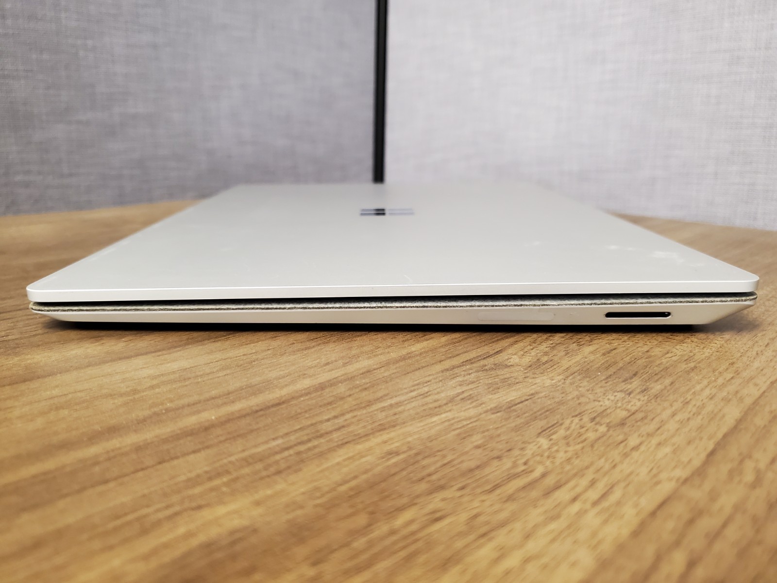 Microsoft Surface Laptop 2 | i5-8350U | 8GB RAM | 128GB SSD | Win11 Pro | Silver