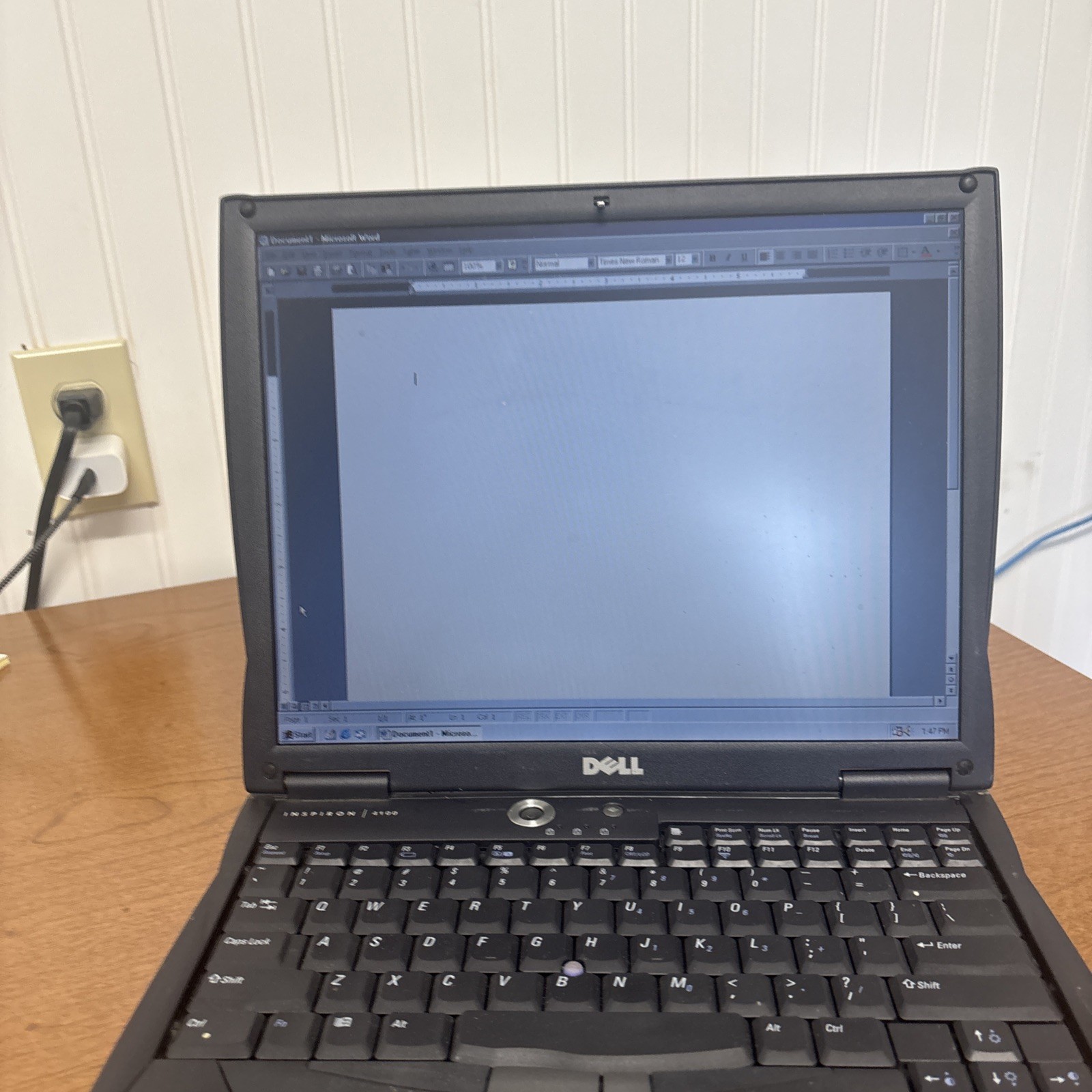 Vintage Dell inspiron 4000 Retro Laptop Windows 98 SE DOS DVD Floppy Serial port