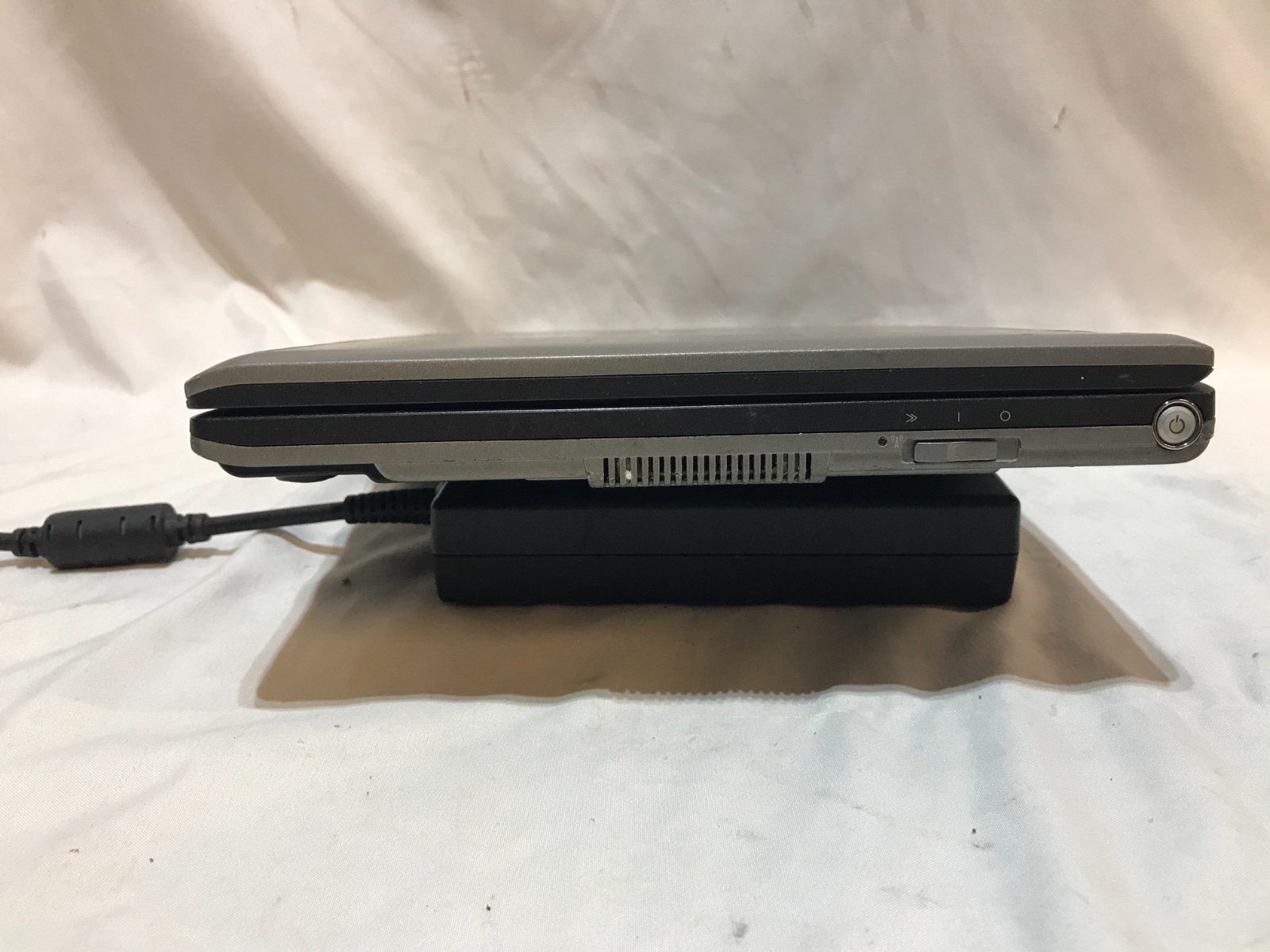 Dell Latitude Laptop D420 Duo Core 1GB 80HD Serial Windows XP Charger Vintage