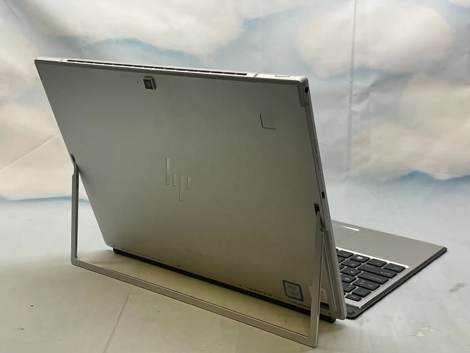 HP Elite X2 G4, i5 8250U, 8GB RAM, 256GB SSD, 12.3″ 2in1