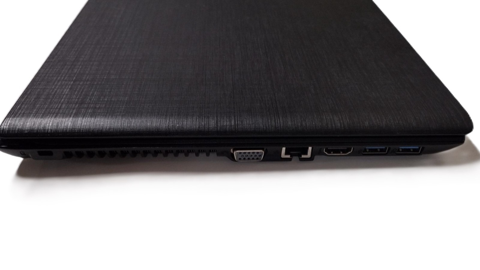 Acer Travelmate P248-M 14″, i5, 4GB Ram, 460GB Hard Drive