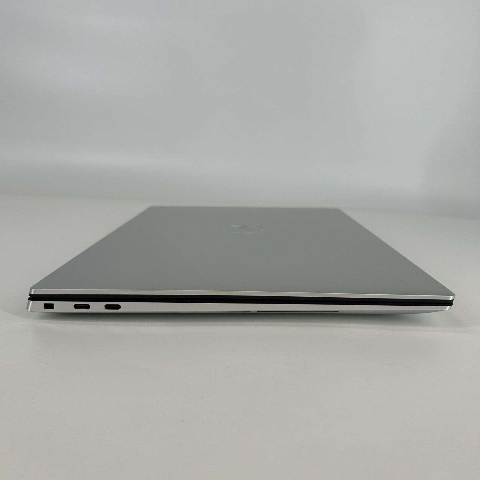 Dell XPS 15 9520 FHD+ 2.3 GHz i7-12700H 16GB 512GB SSD NVIDIA RTX 3050 Very Good