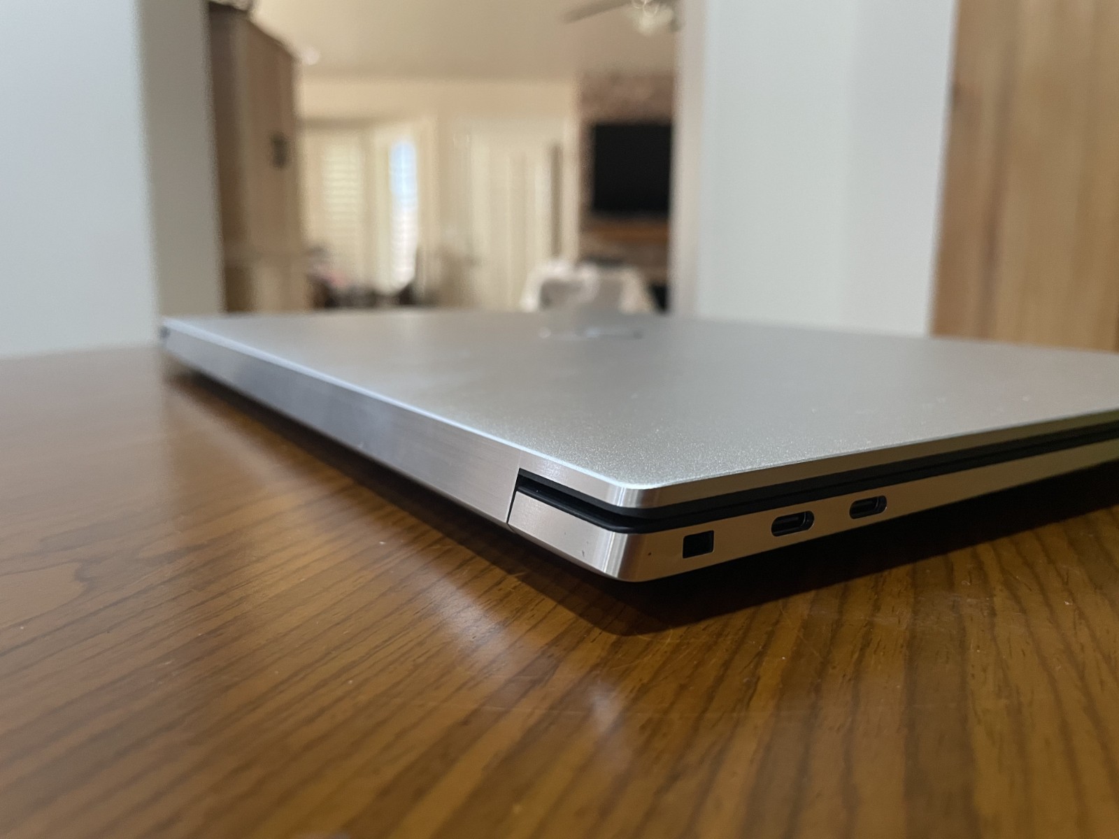Dell XPS 15 9530 3.5K OLED Touch i7-13700H 32GB 1TB SSD RTX 4050 – 100% Battery