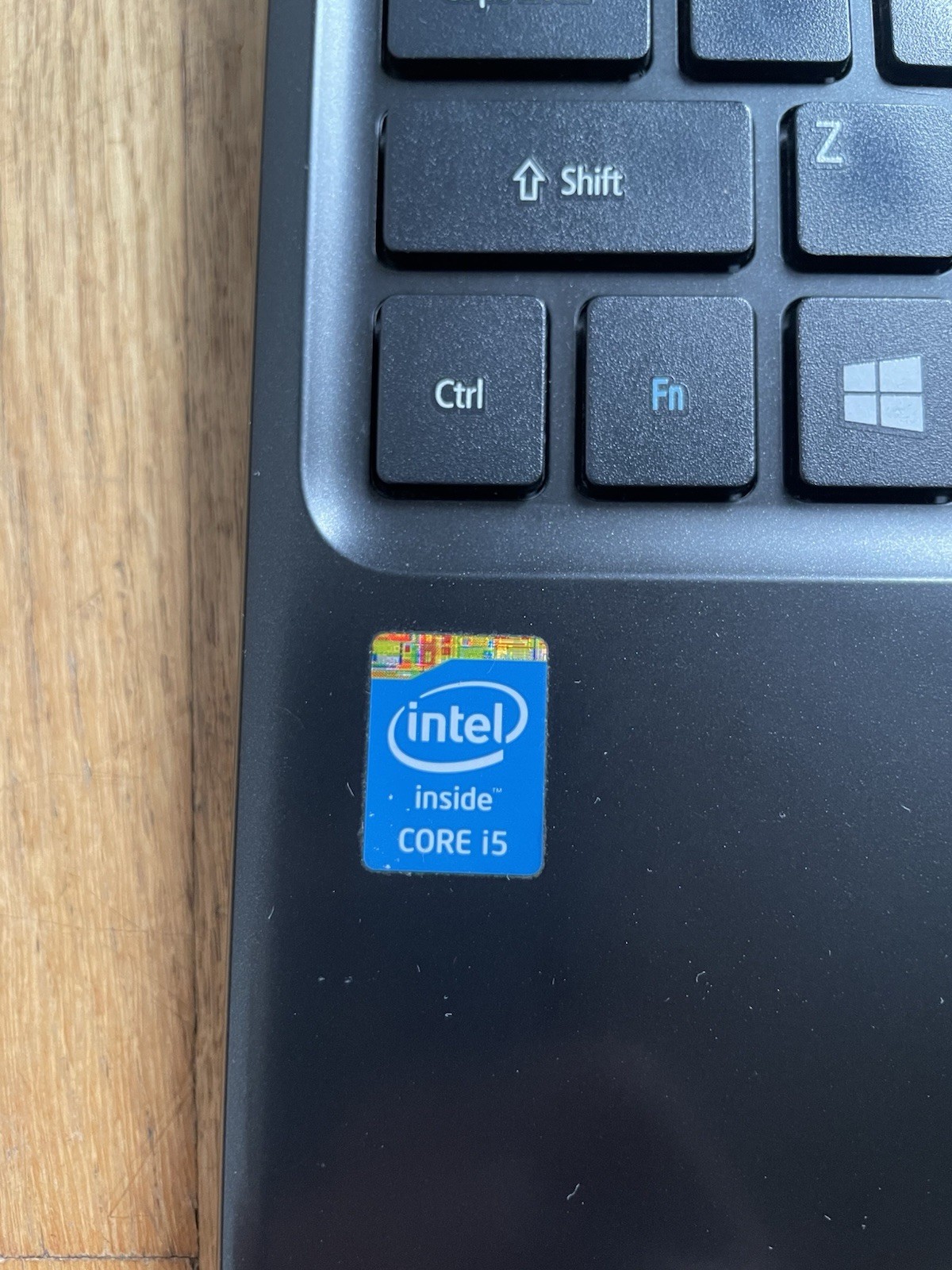 Acer Aspire E1 15.6″ intel i5 CPU 8GB RAM