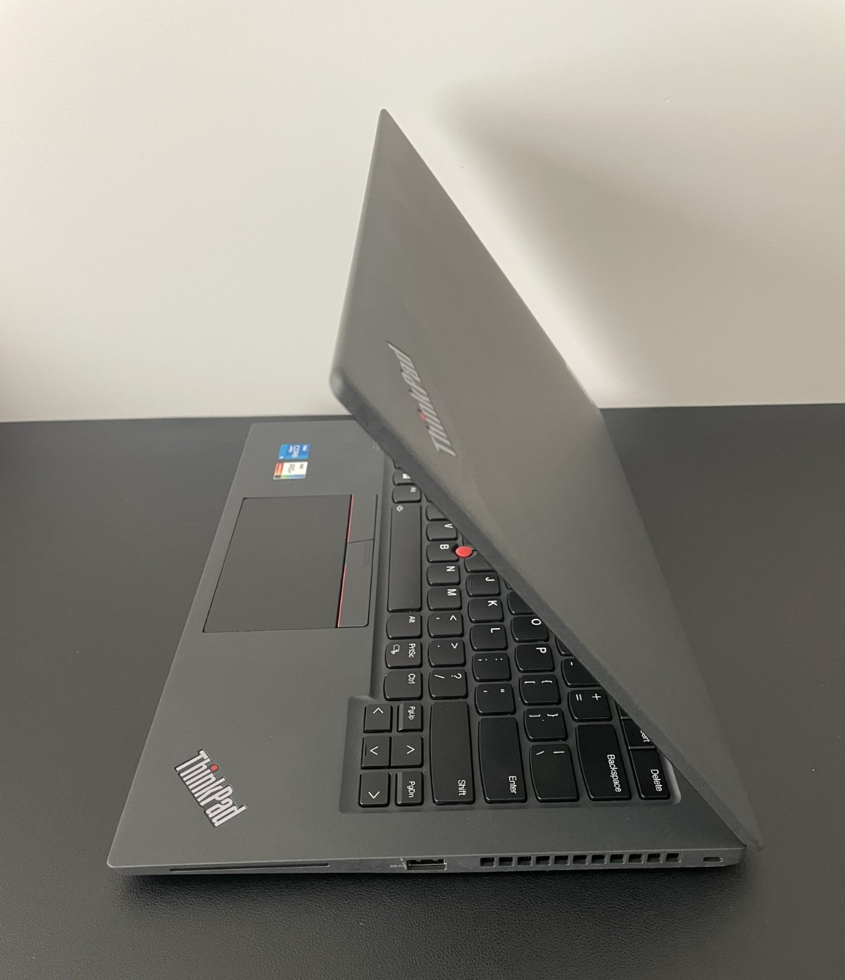 Lenovo Thinkpad T14s Gen 2 i5-1145G7 @2.6GHz | Iris Xe | 256GB | 16GB | B