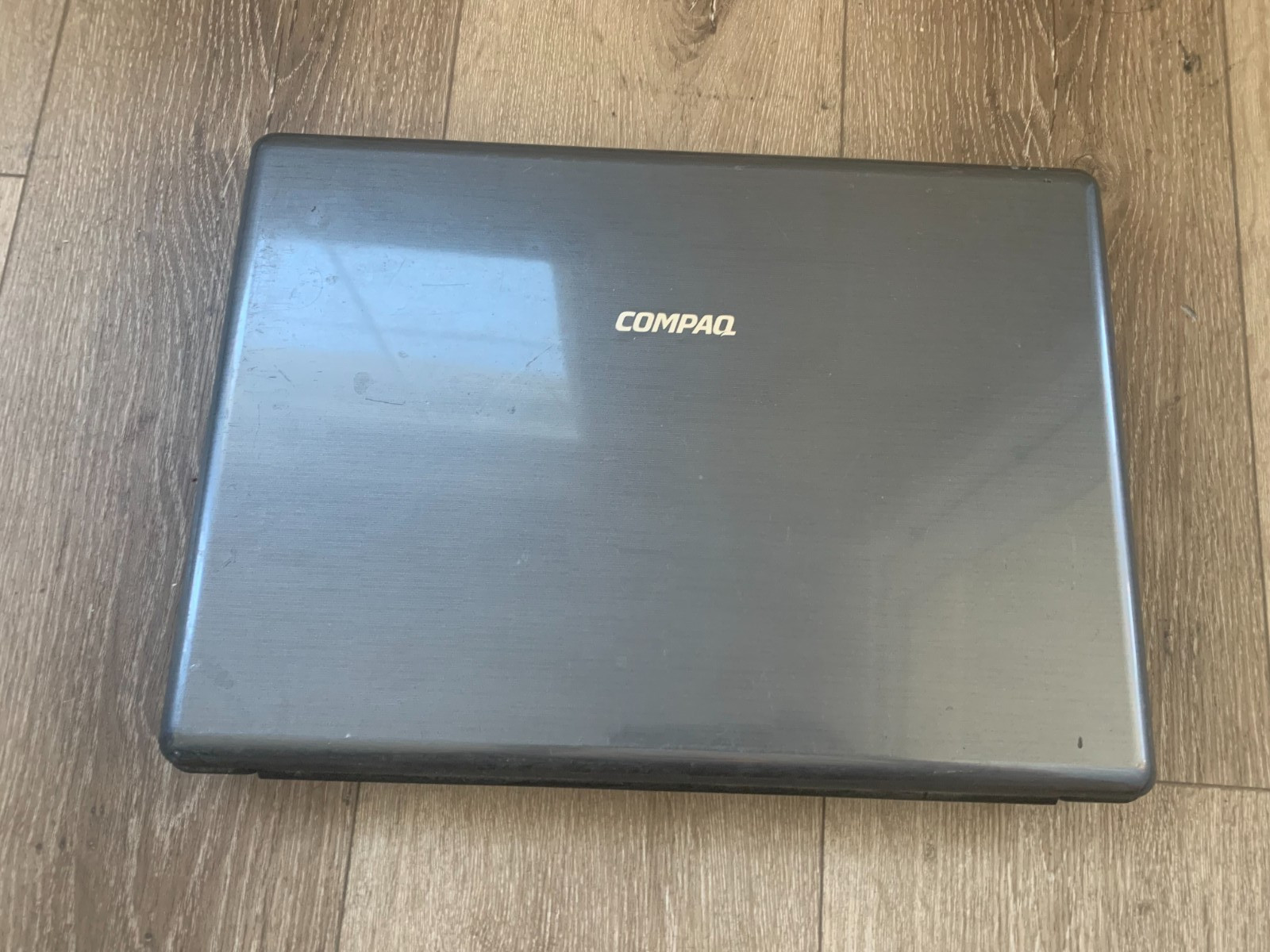 Compaq Presario V6000 15.4″ Intel Core Duo T2450 2.00Ghz 2GB RAM 120GB HDD Win 7