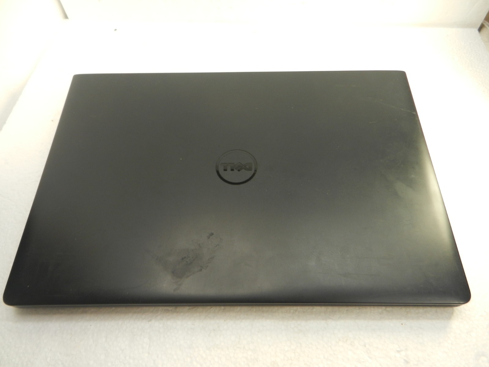 Dell Latitude 3570 Laptop Core i5-6200U @ 2.30GHZ / 8GB / NO HDD – BOOTS TO BIOS