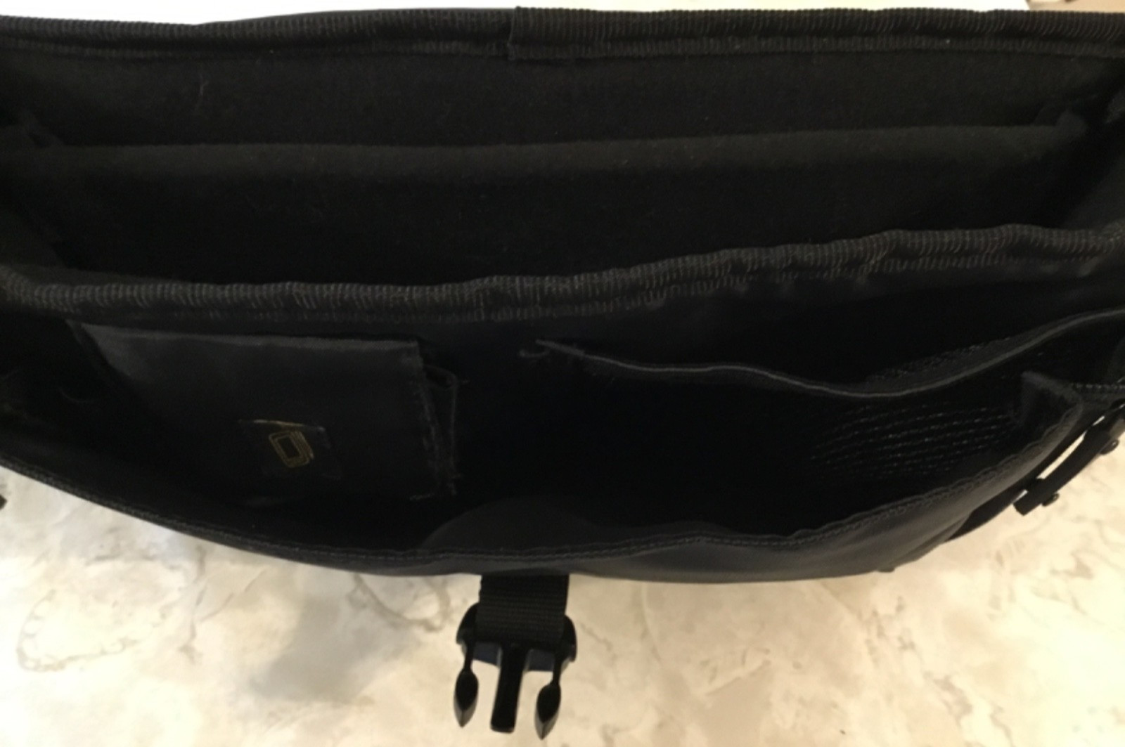 Acer Aspire One D255E Intel Atom N455 1.66GHz, 512KB Cache Windows 7 Bag Charger