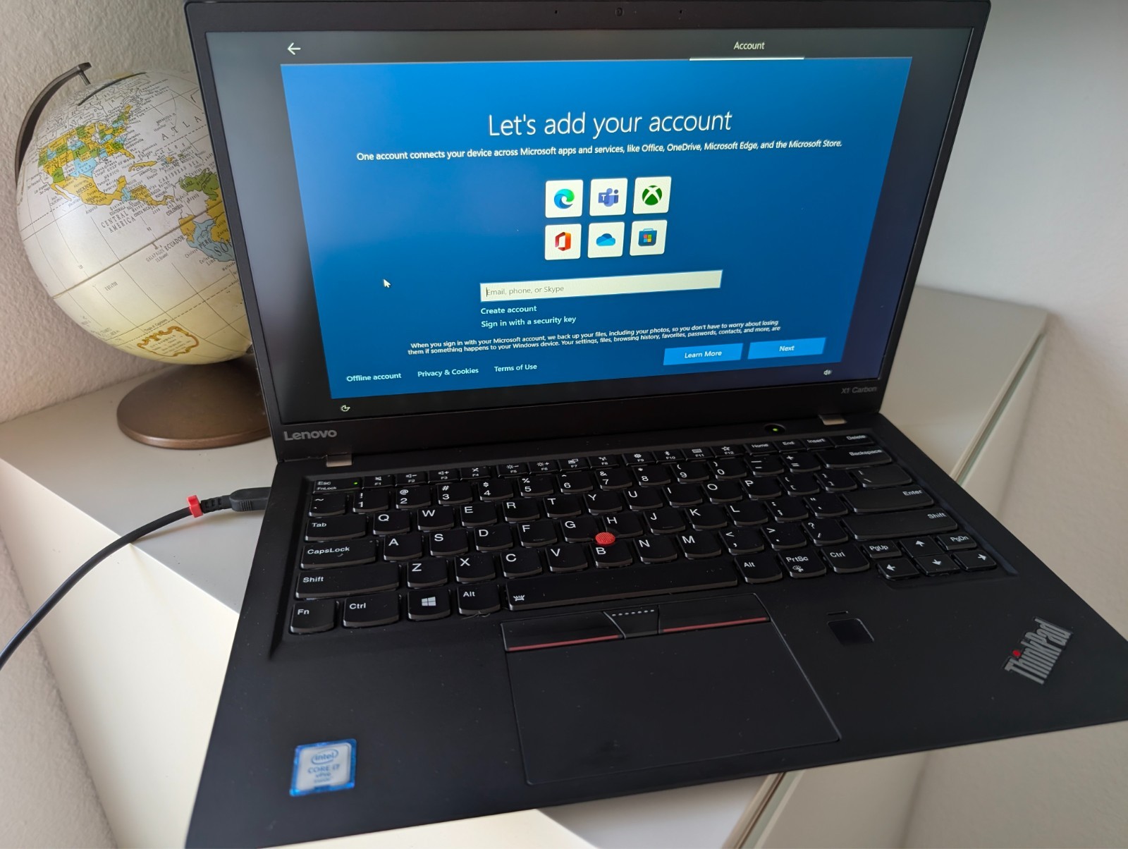 Lenovo ThinkPad X1 Carbon Gen 5 i7 500GB EVO SSD Clean Fast + OEM Lenovo USB-C