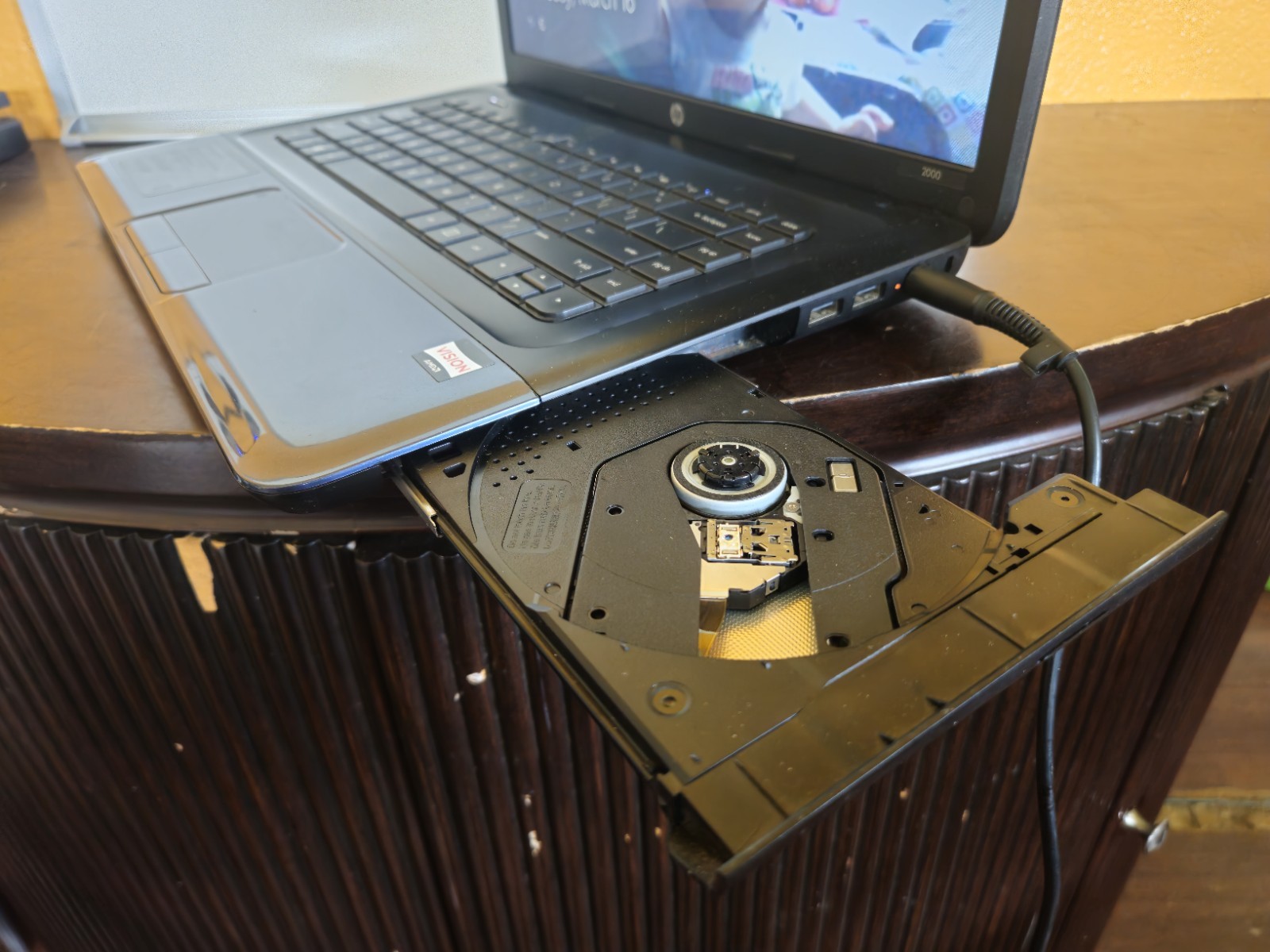 hp 2000 vision amd | Clean Looking Laptop | Blue In Color | Charger Cord Not Inc