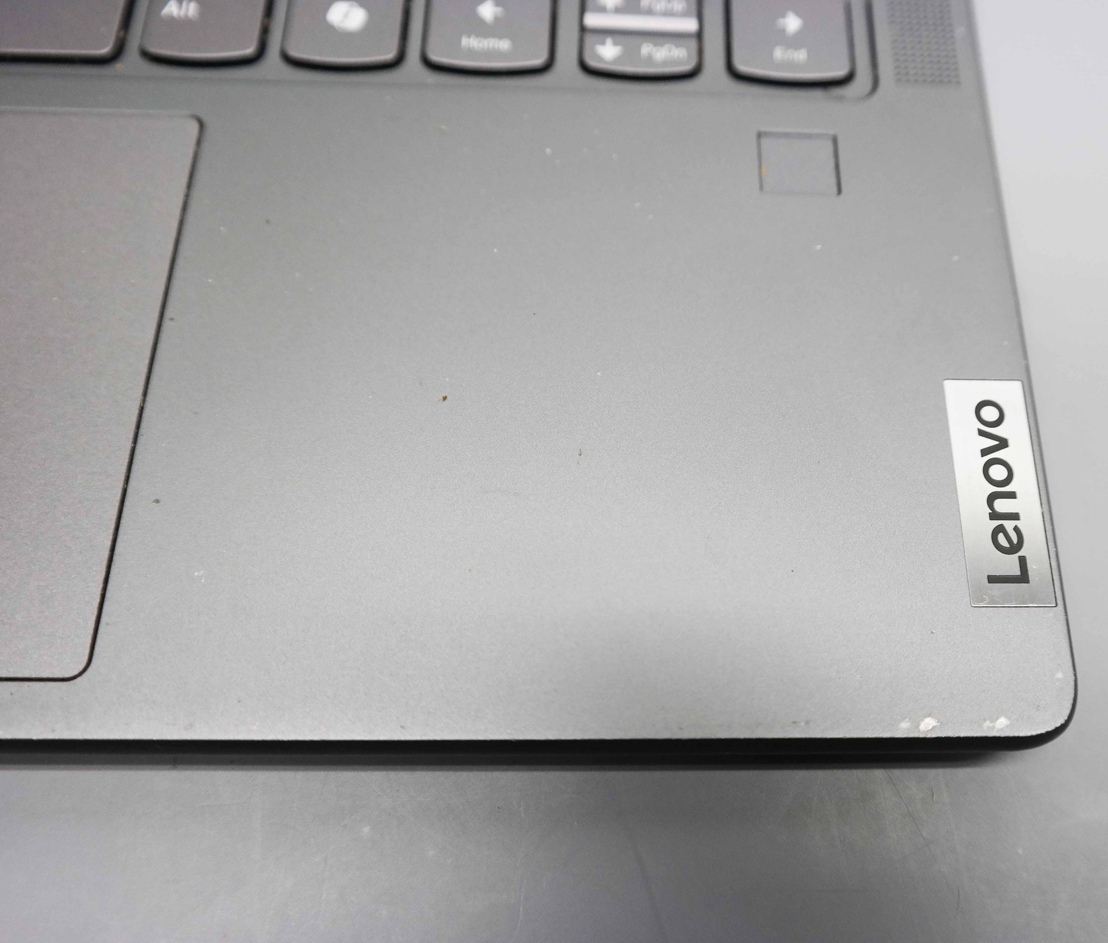 Lenovo Yoga 7i 2-in-1 14″ Core Ultra 7 155U 16GB 1TB SSD ISSUE