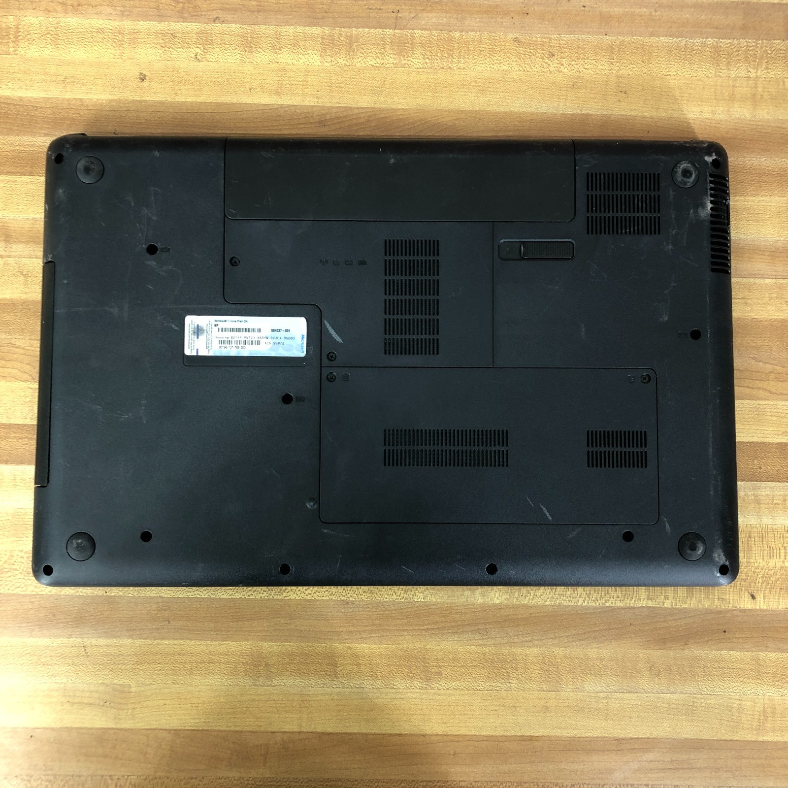 HP Pavilion g7 Retro Gaming Laptop Computer AMD Phenom 2.6GHz 4GB RAM (Windows7)