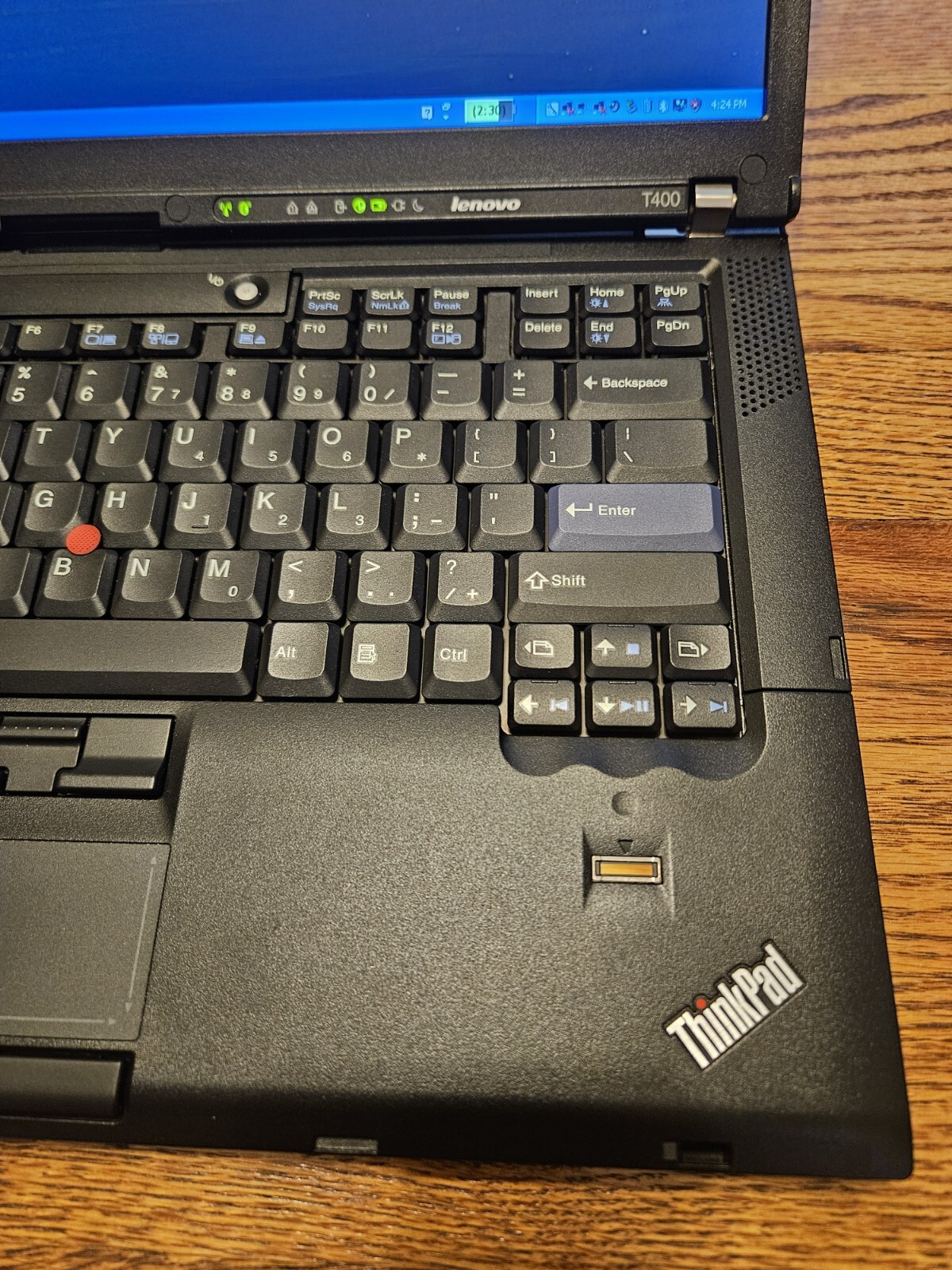 ThinkPad T400 4 GB/250 GB HDD/14″ 1280×800/ Windows XP. Ready to Use