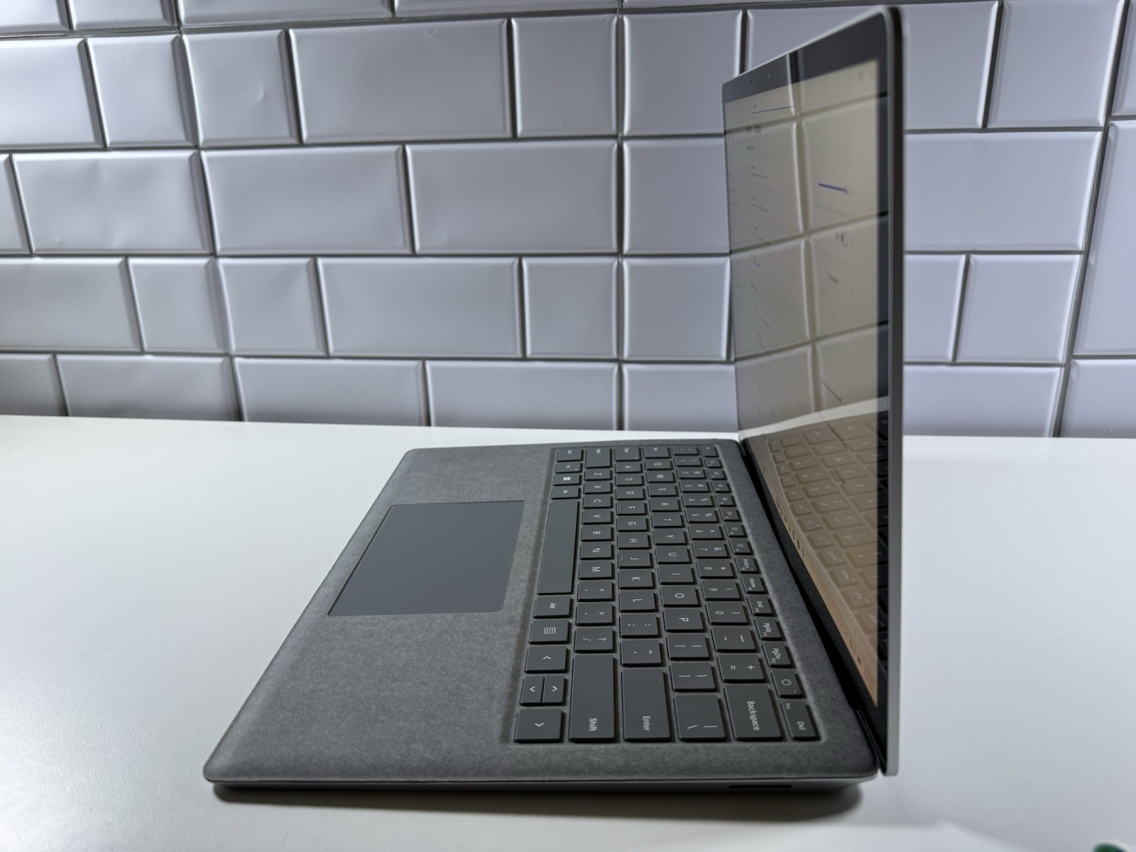Microsoft Surface Laptop 5 13.5” 1950 Intel Core i7-1265U 16GB RAM 512GB READ”
