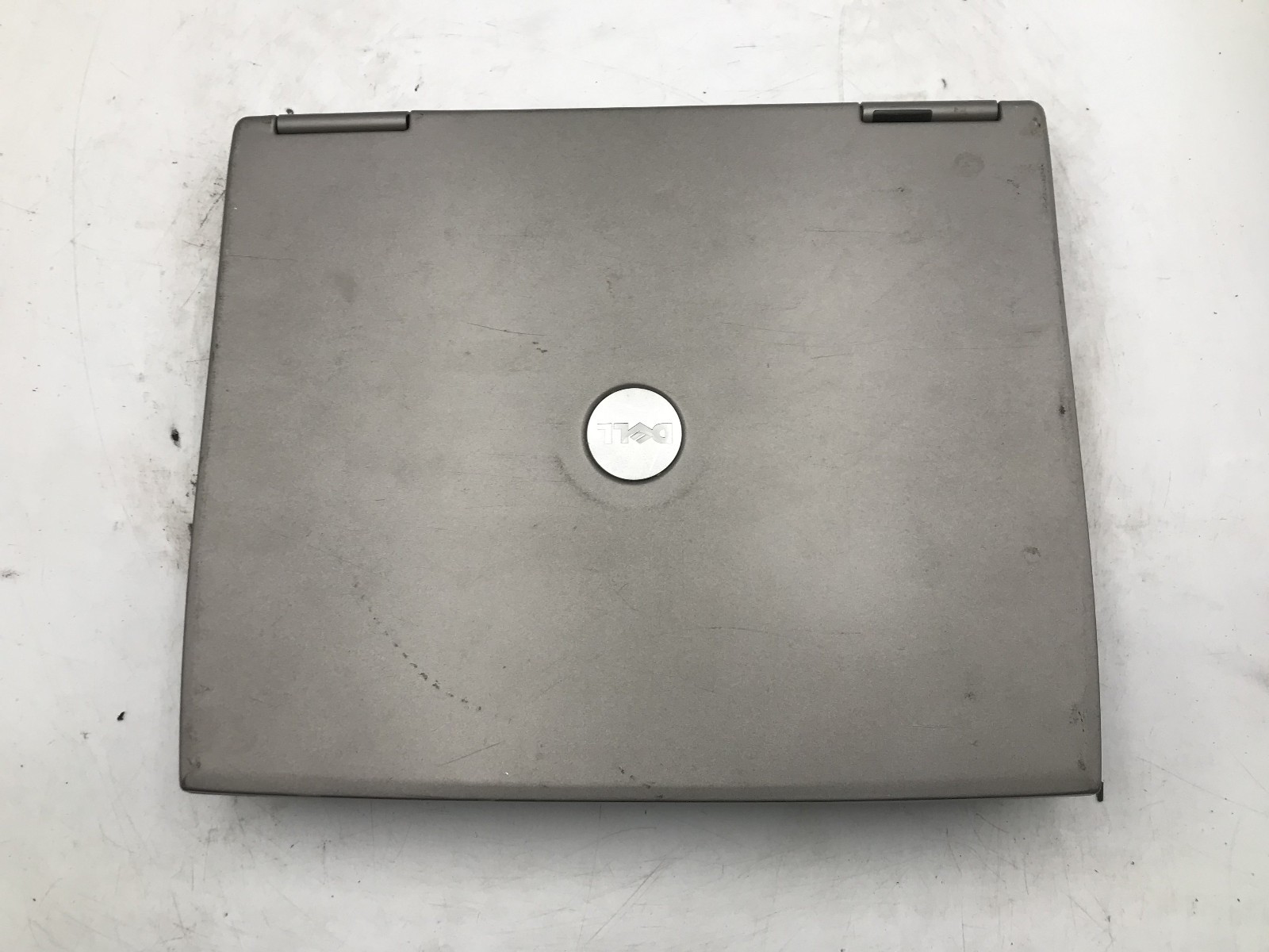 DELL LATITUDE D600 – FOR PARTS/REPAIR – INTEL PENTIUM M – 1GB RAM -READ DESC- BB