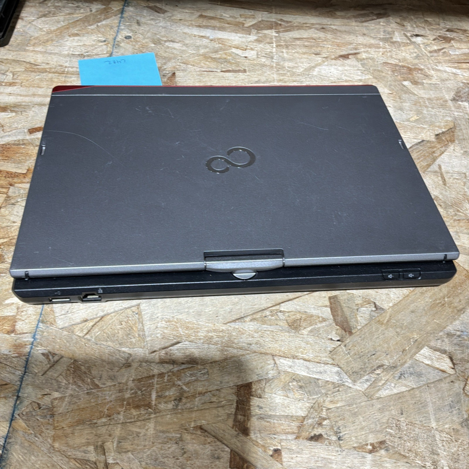Fujitsu LIFEBOOK T725 12.5″ Laptop i5-5200U VPro 4GB RAM 500GB HD C483