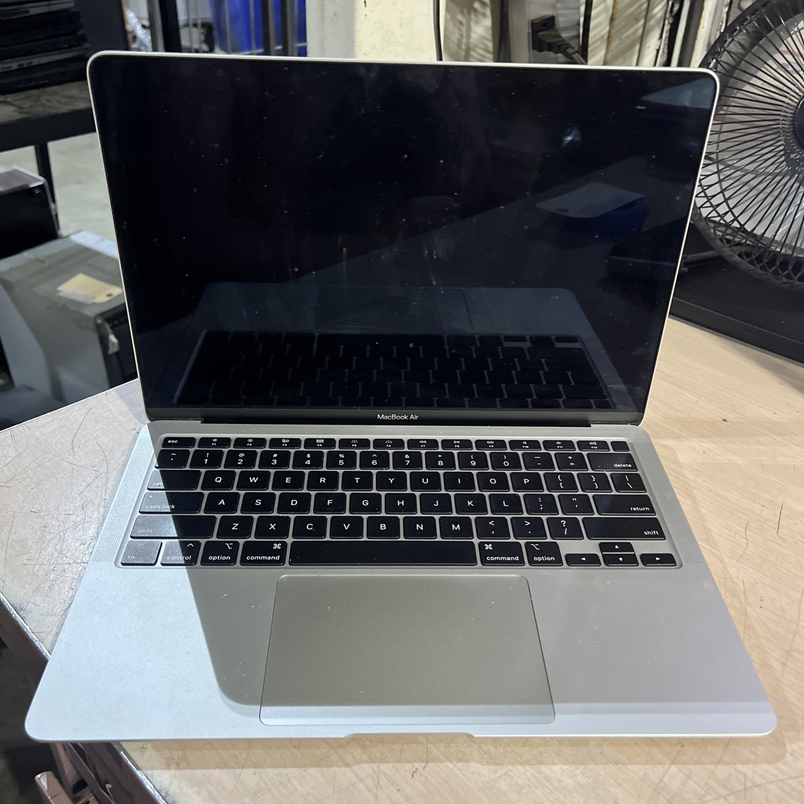 APPLE MACBOOK AIR 13″ SCISSOR, 2020 CORE I3-1000NG4 1.1GHZ 8GB RAM 256SSD *