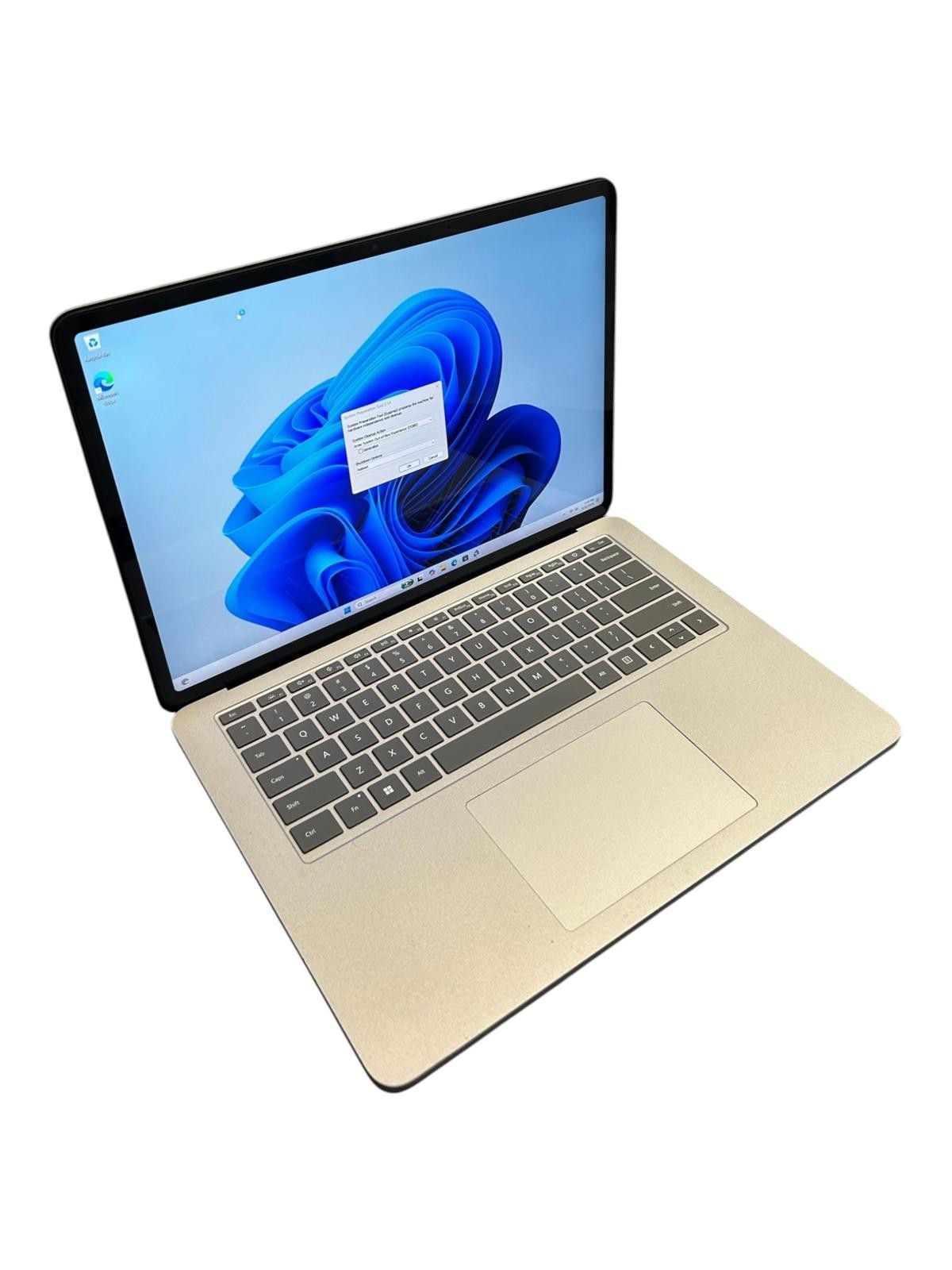Surface Laptop Studio 14.4″ i7 16GB 512GB RTX 3050 Ti – MUST READ