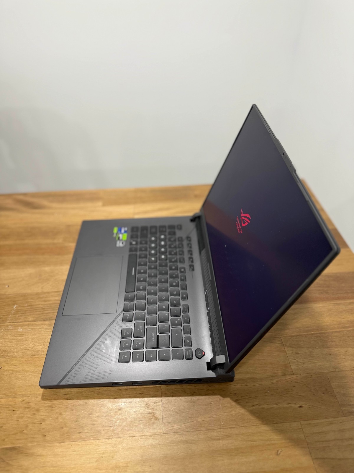 ASUS ROG Strix G16 (2024) Gaming Laptop, 16” ROG Nebula Display 16:10 QHD 240Hz,