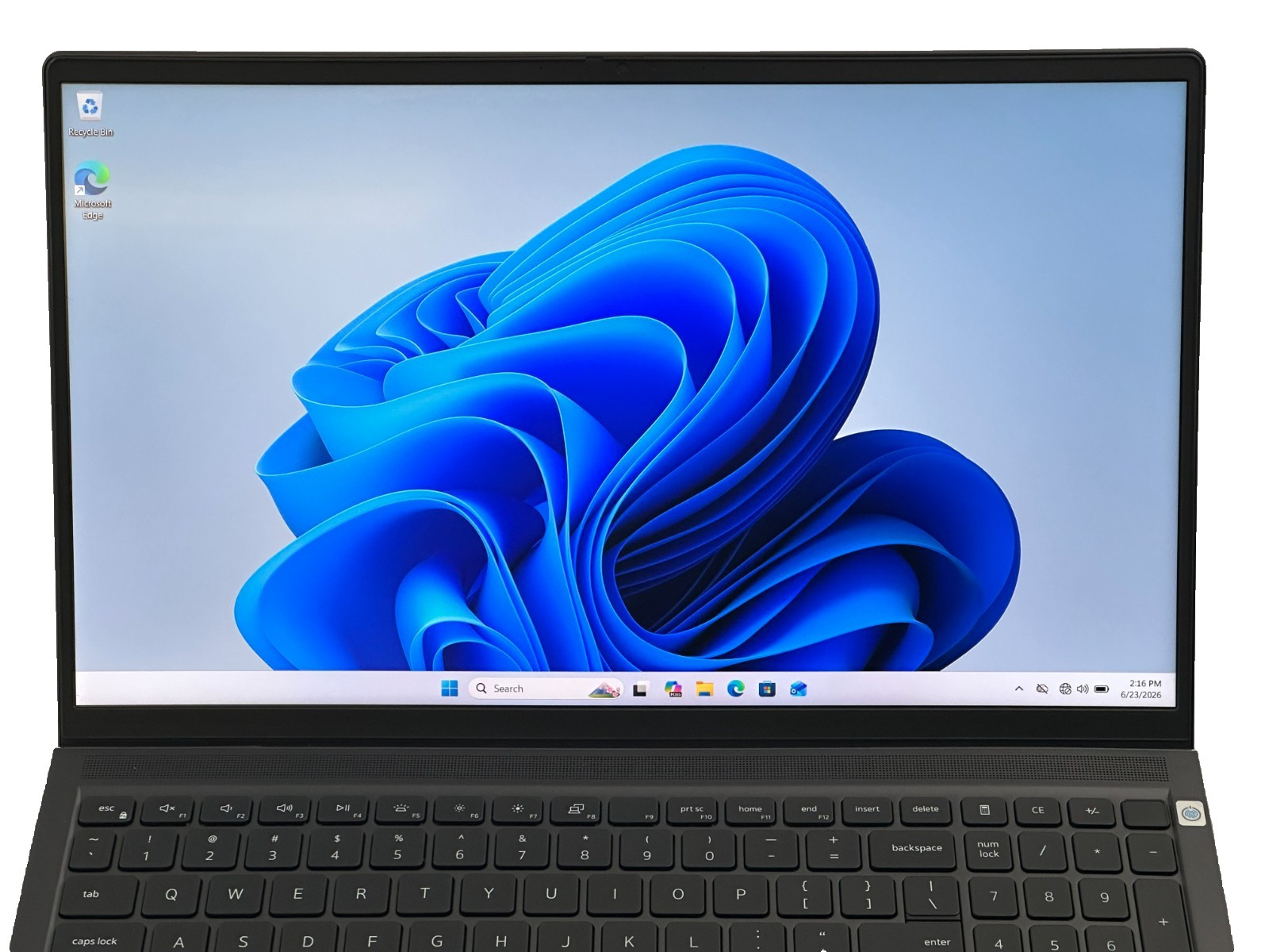 DELL VOSTRO 15 7510 LAPTOP CORE i7-11800h @ 2.30GHZ 32GB RAM 588 GB SSD (lp721)