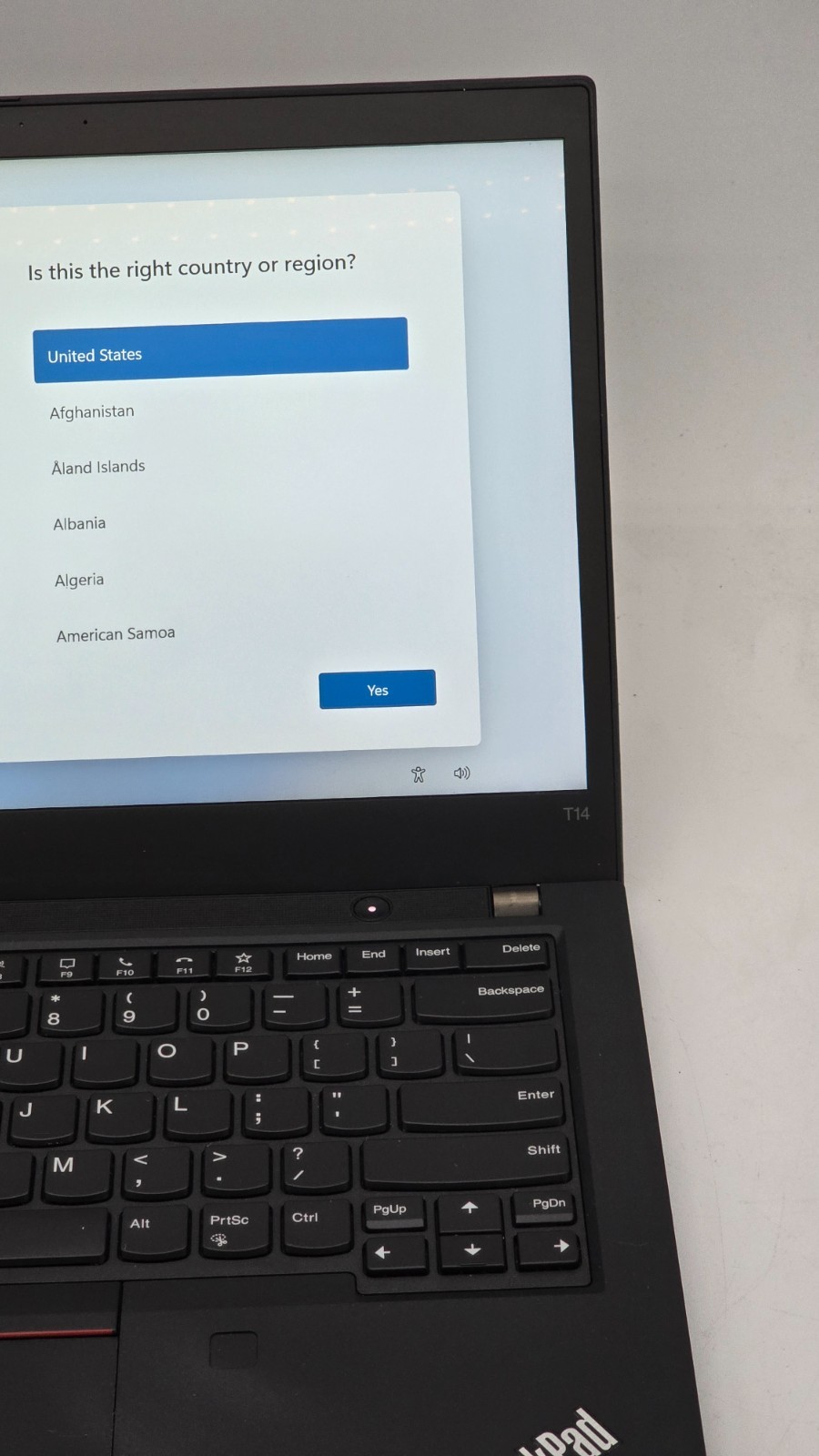 Lenovo Thinkpad T14 G1 14″ Laptop i5-10310U 16GB 256-512GB SSD W11P (Fair)