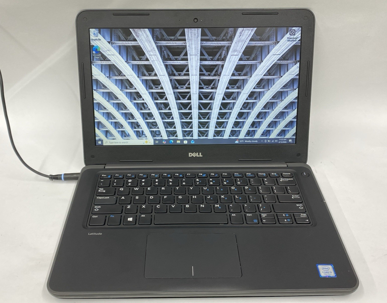 Dell Latitude 3380-Grade B – 13.5″ HD – i5-7200M – 8GB – 128GB SSD – Win 10 Pro