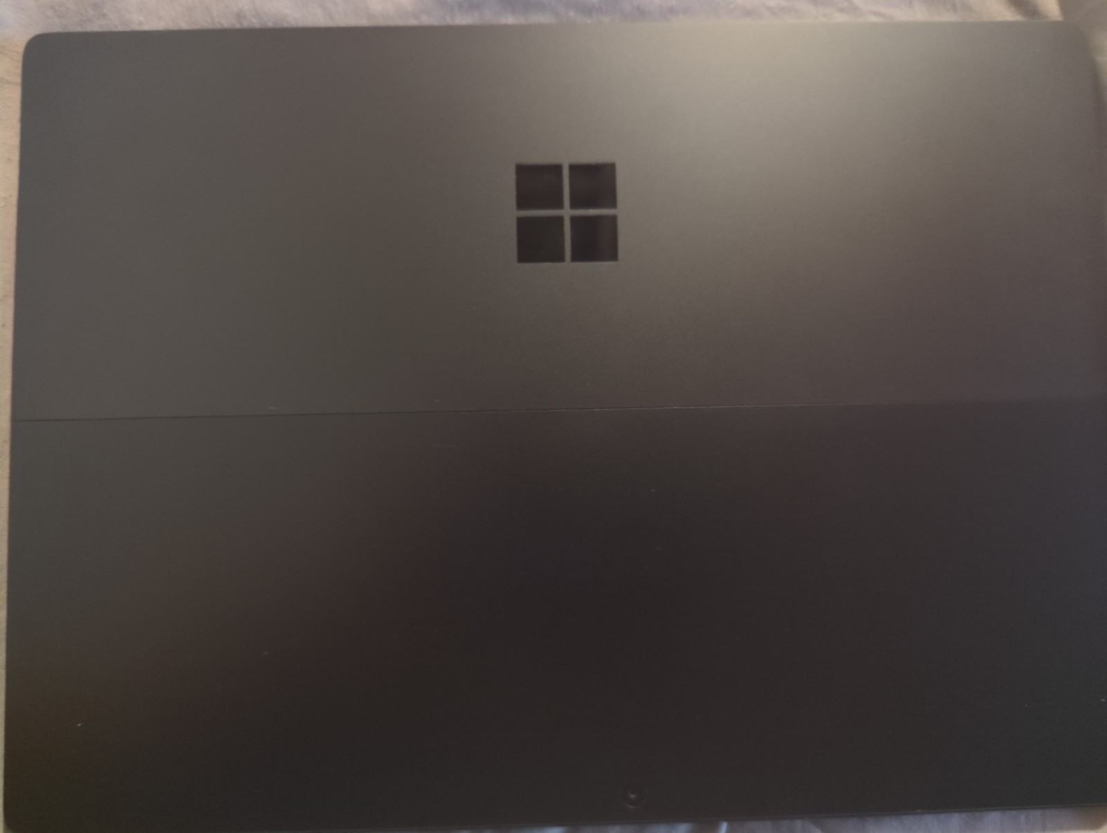 Microsoft Surface Pro 11 Snapdragon X Plus LCD 16GB 1TB Keychron,Case, Bag, Pen