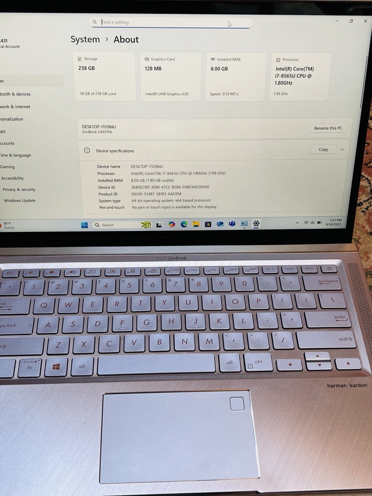 Asus Zen Book Ux431FA, I7 8th Generation @1.80GHz,8G,UHD Graphics,256G,Win11 Pro