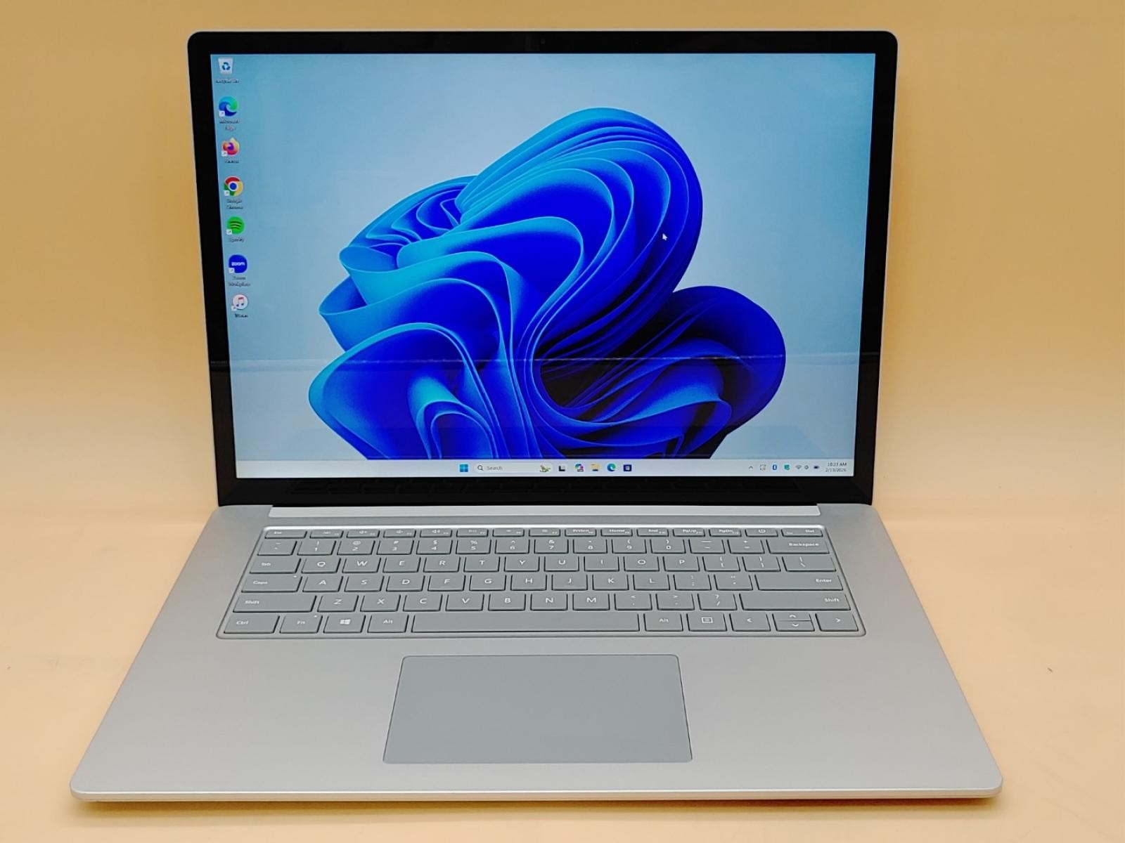 Microsoft Surface Laptop 3 15″ Intel i5-1035G7 8GB 256GB Win11Pro *NO A/C* *READ