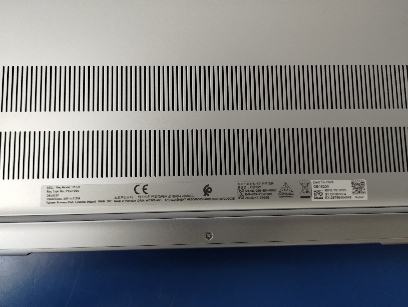 DELL 16 DB16250 VPVXG, Intel Core Ultra 9 288V, 3.30 GHz, 32 GB RAM, 1 TB NVMe