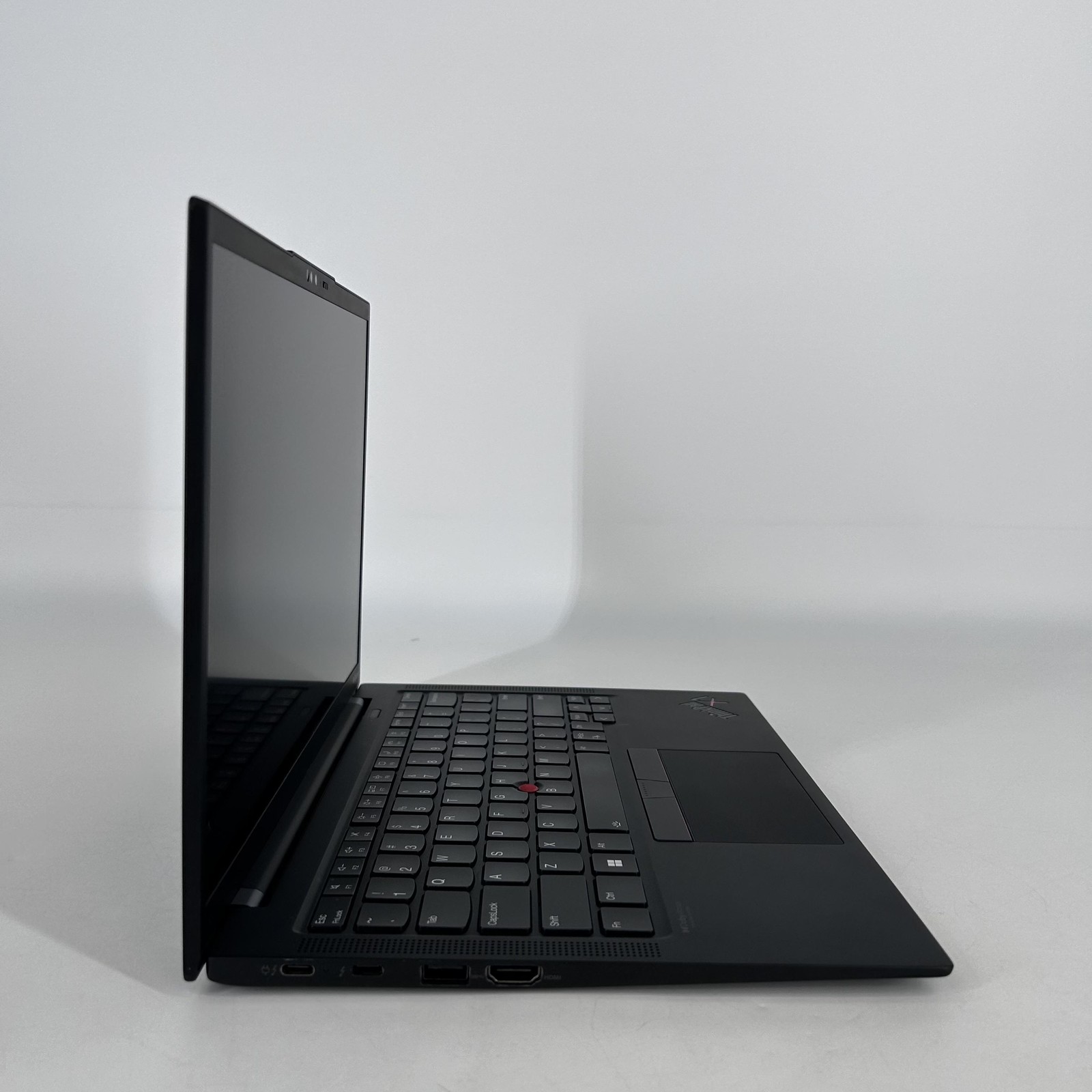 Lenovo ThinkPad X1 Carbon Gen 10 14 FHD+ 1.8 GHz i7-1265U 16GB 512GB Very Good