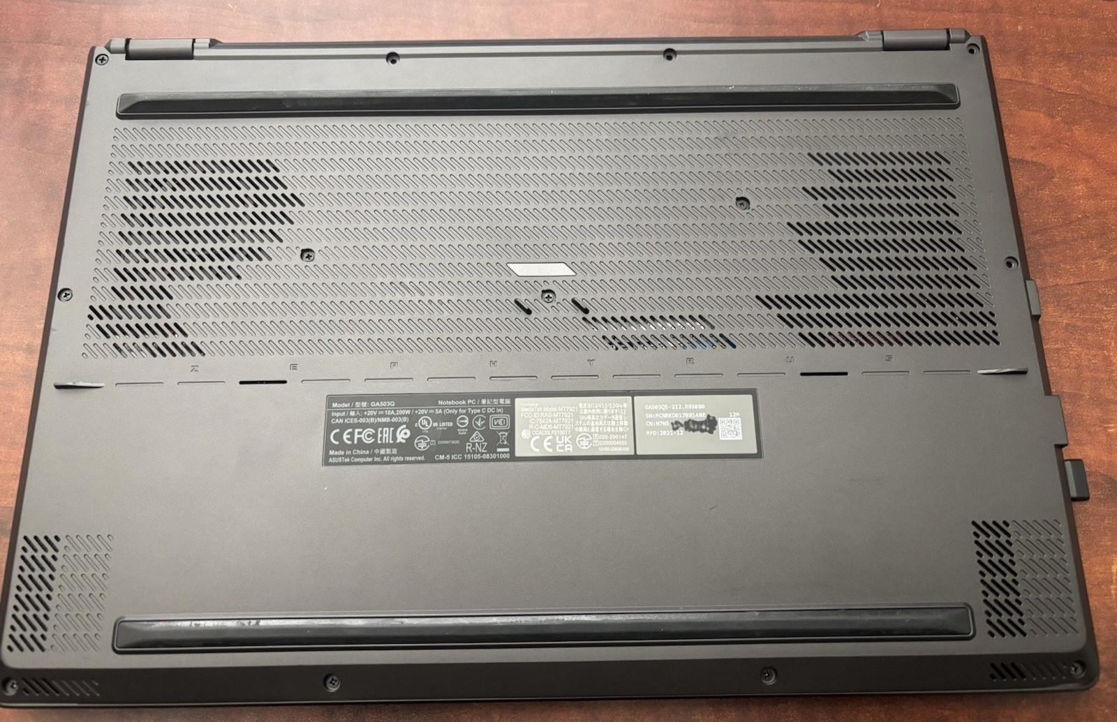 ASUS ROG Zephyrus G15 (2021)-15.6″ 1440p-Ryzen 9 5900 HS-RTX 3080-24GB-1TB-READ!