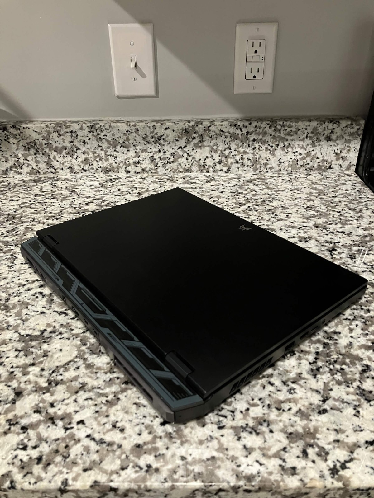 Predator Helios 16 Laptop – i7 13700HX – 4060 – 32GB DDR5 – Windows 11 – 1TB SSD