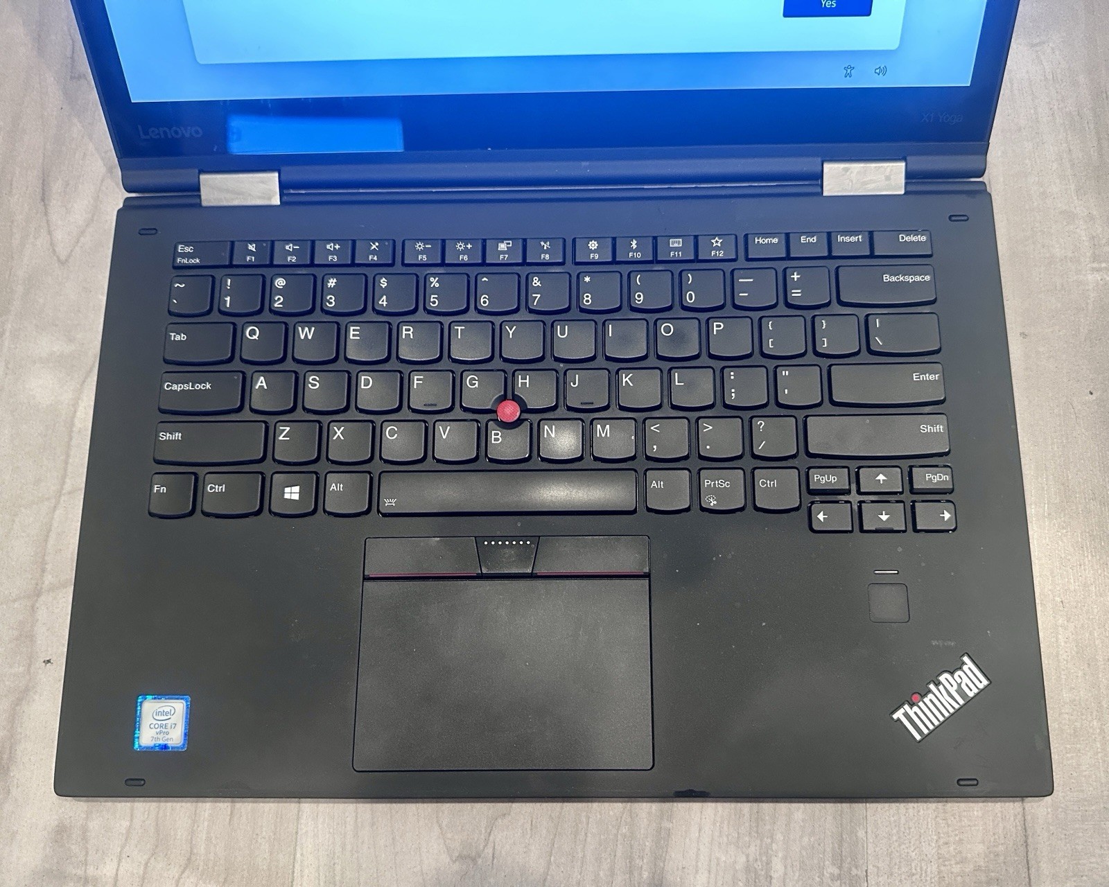 Lenovo ThinkPad X1 Carbon Yoga i7 7600U 2.80 GHz 16GB RAM 256GB SSD TouchScreen