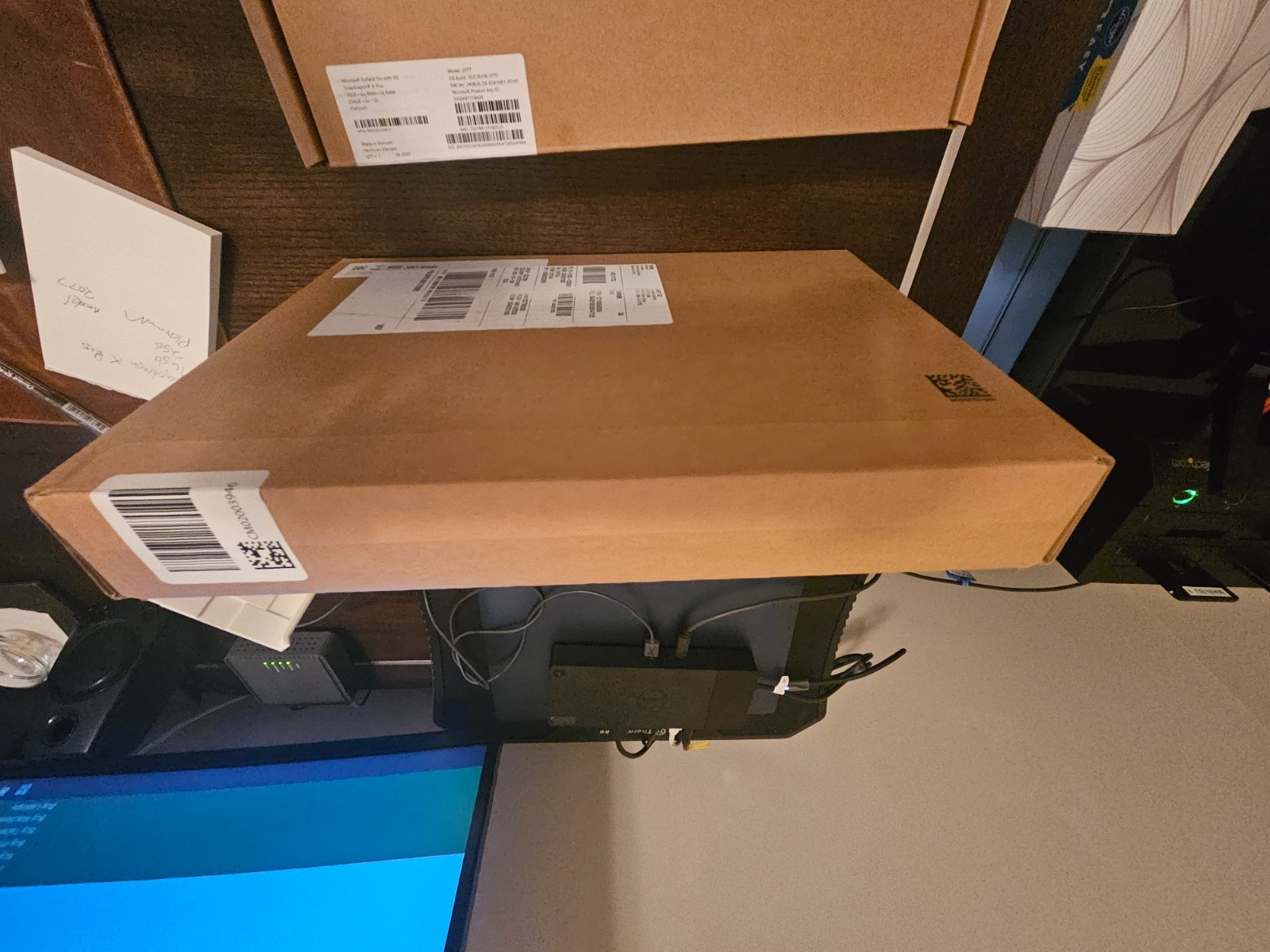 Open Box Microsoft Surface Pro 11th 13″ Snapdragon X Plus *Platinum **5G**