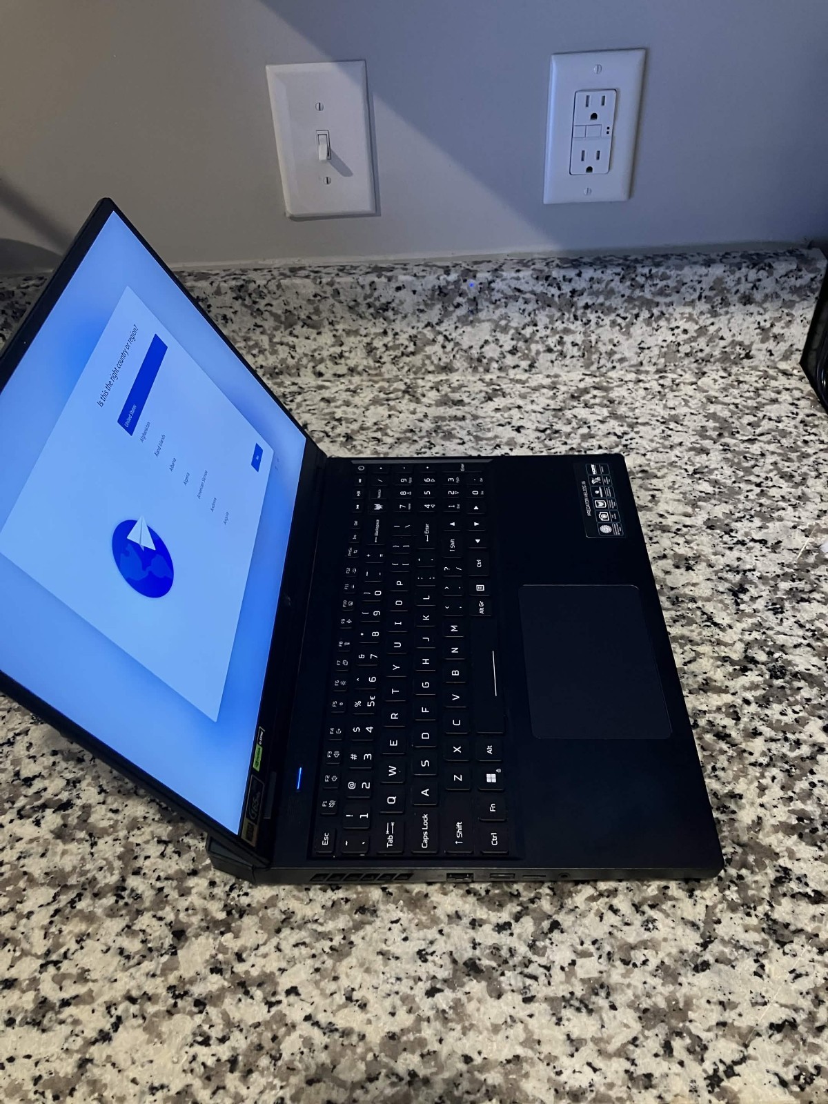 Predator Helios 16 Laptop – i7 13700HX – 4060 – 32GB DDR5 – Windows 11 – 1TB SSD
