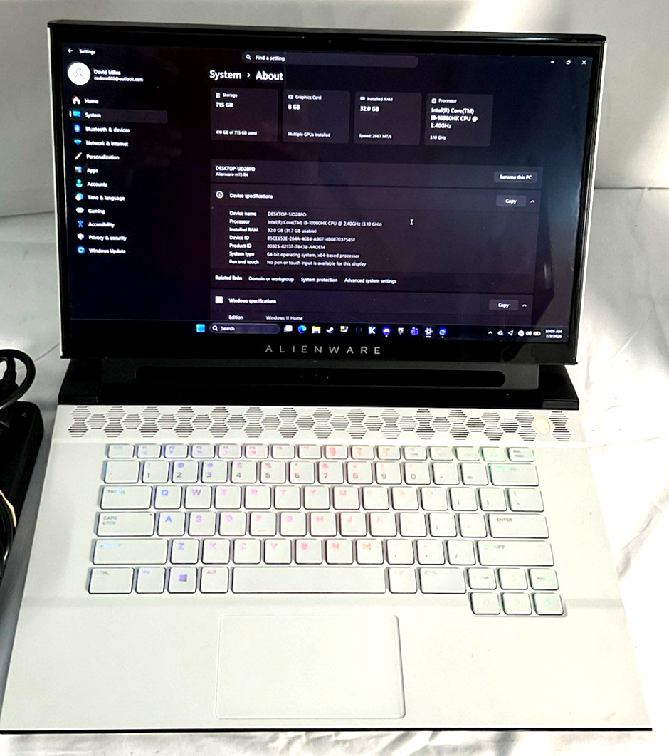 ALIENWARE M15 R4 i9-10980HK 32GB RAM 512GB WIN11 HOME