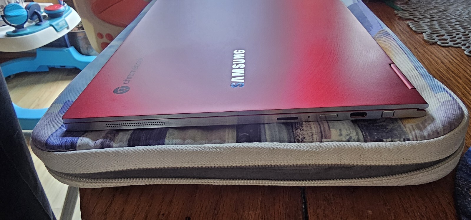 Samsung Galaxy Chromebook 13.3″ (256GB SSD, Intel Core i5 10th Gen., 4.20…