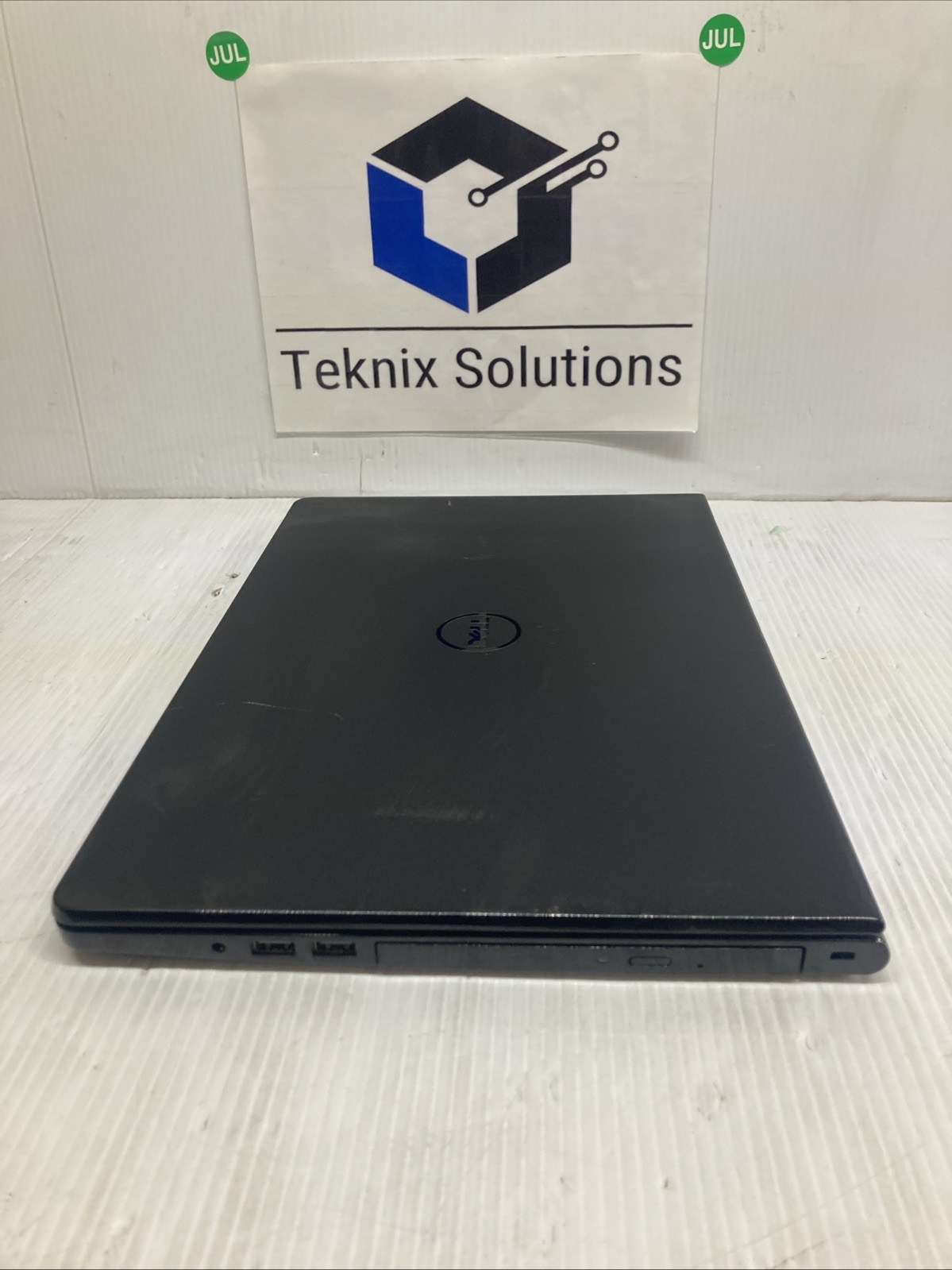 Dell Inspiron 15 3558 Intel Core i3-5015U 2.10GHz 4GB no HDD Boot to BIOS