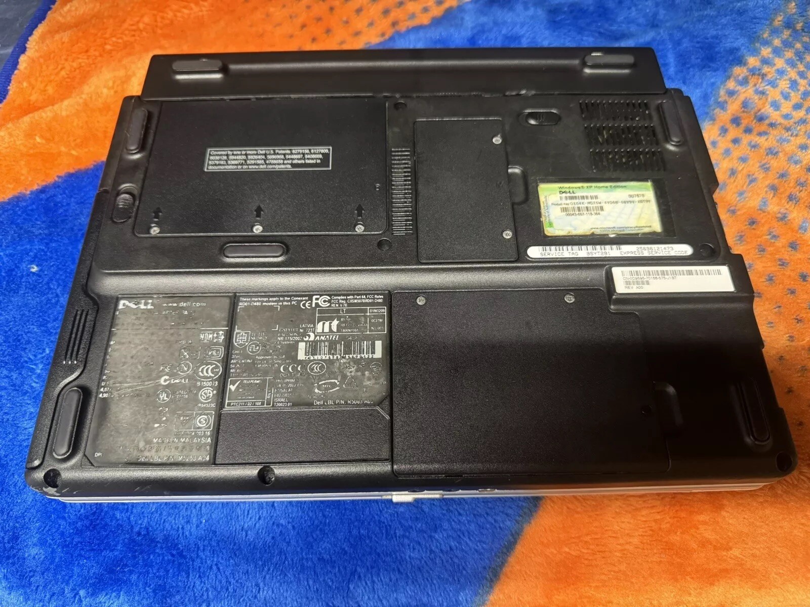 Dell Inspiron 700m, 12.1 TFT, Win7pro, 80GB,, 2GB, DVD-RW, Wifi. #002