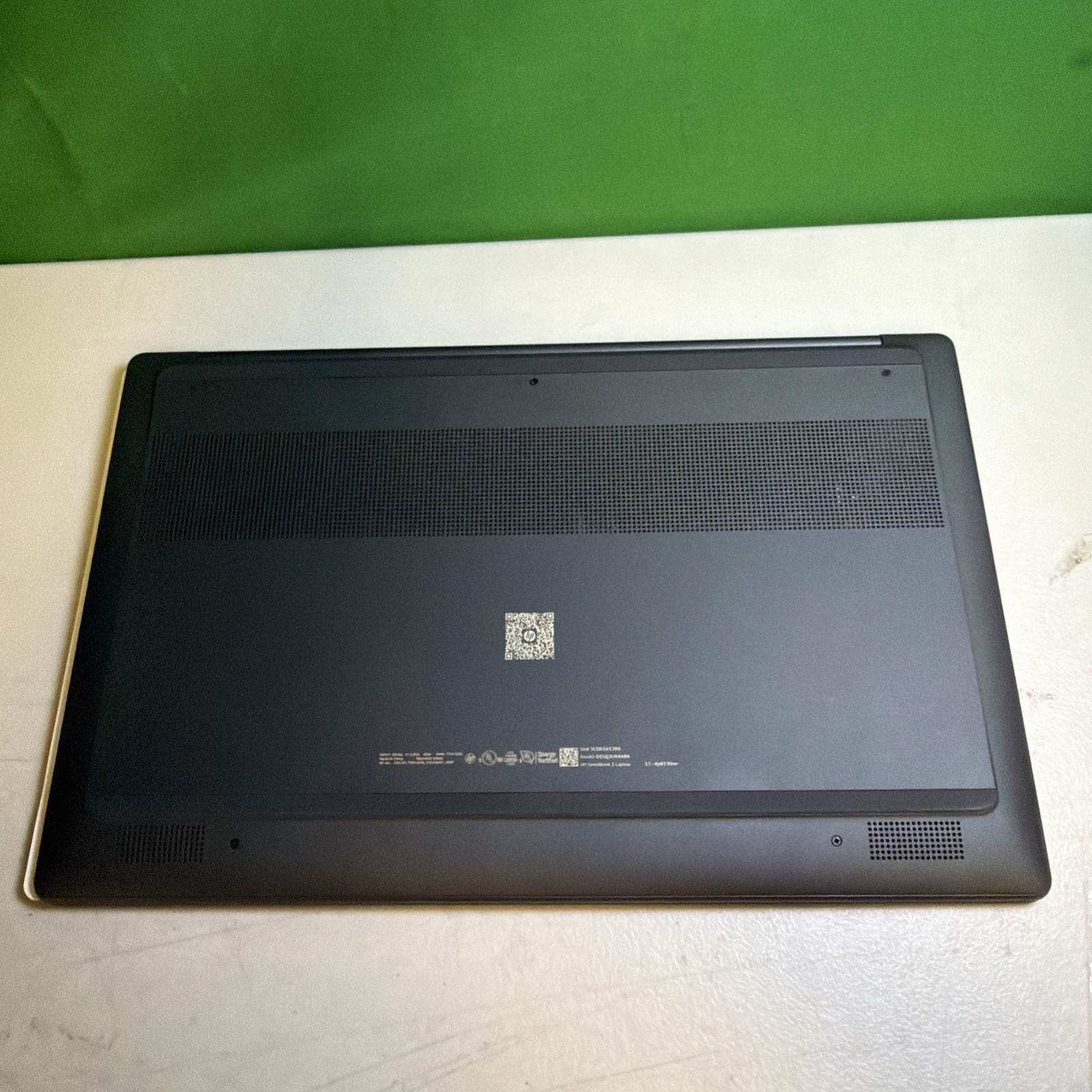 HP 17-dd0047nr OmniBook X 17.3″ FHD Touchscreen Ultra 7 256V 2.2GHz Intel UHD