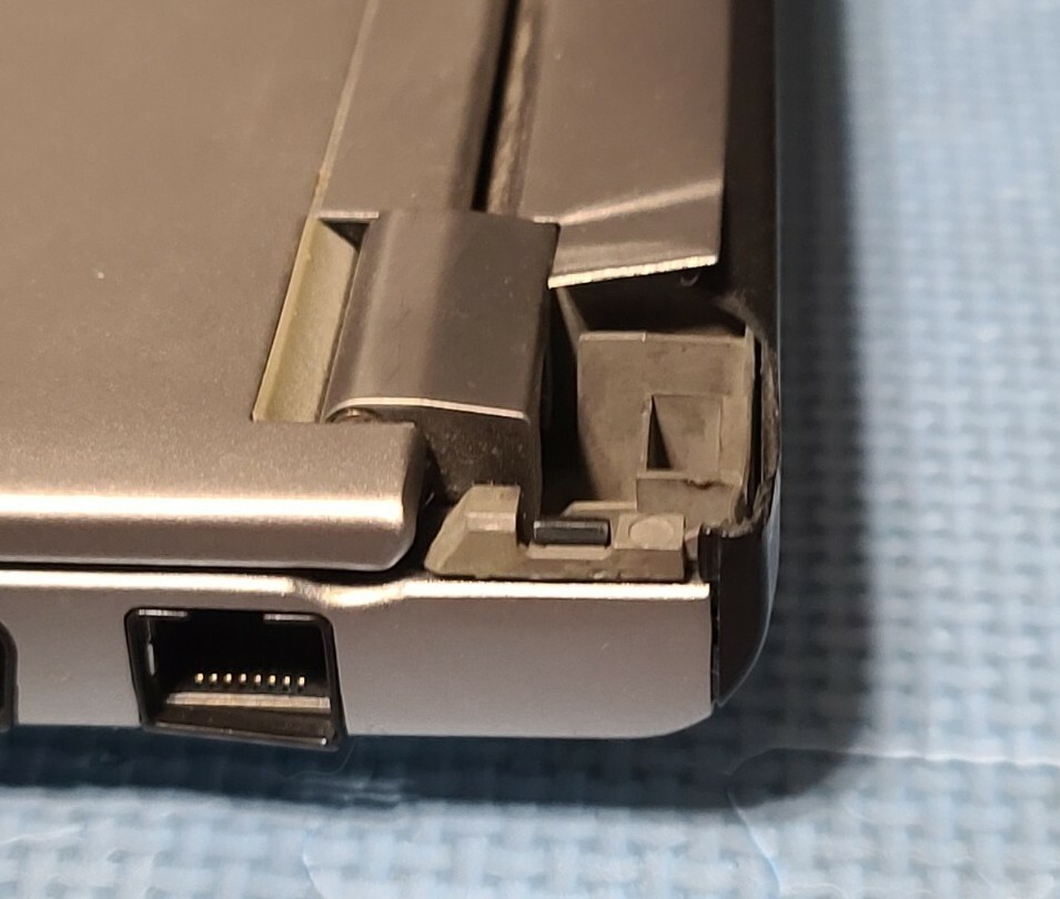 DELL LATITUDE 3330 LAPTOP NOTEBOOK FOR PARTS OR REPAIR – SEE BELOW