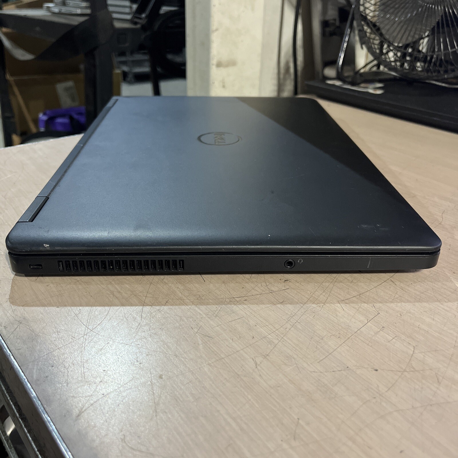 DELL LATITUDE E5550INTEL CORE I-5300U 2.30GHZ 8GB RAM NO HD