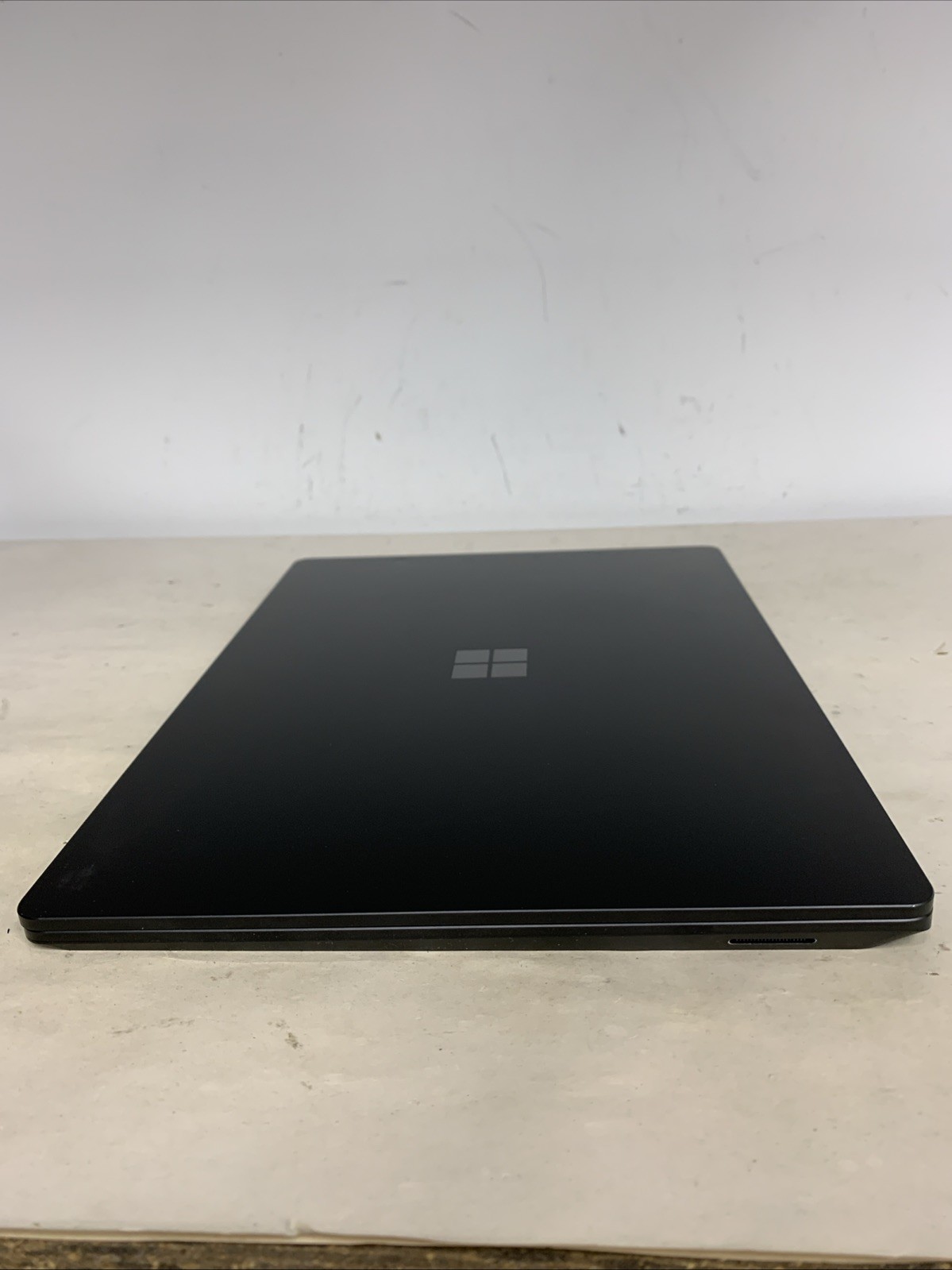 Microsoft Surface Laptop 5 1951 13.5″ i5-1245U 1.1GHz 8GB RAM 256GB SSD