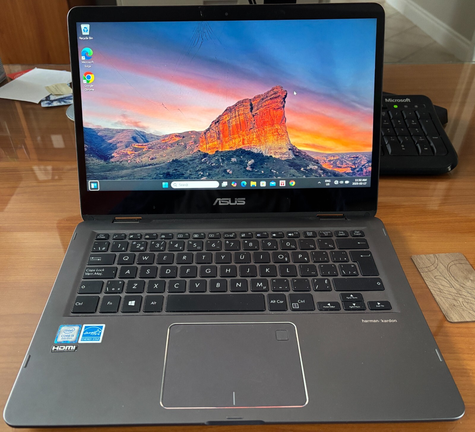 ASUS ZenBook 14 Flip UX461UA 14″ Laptop