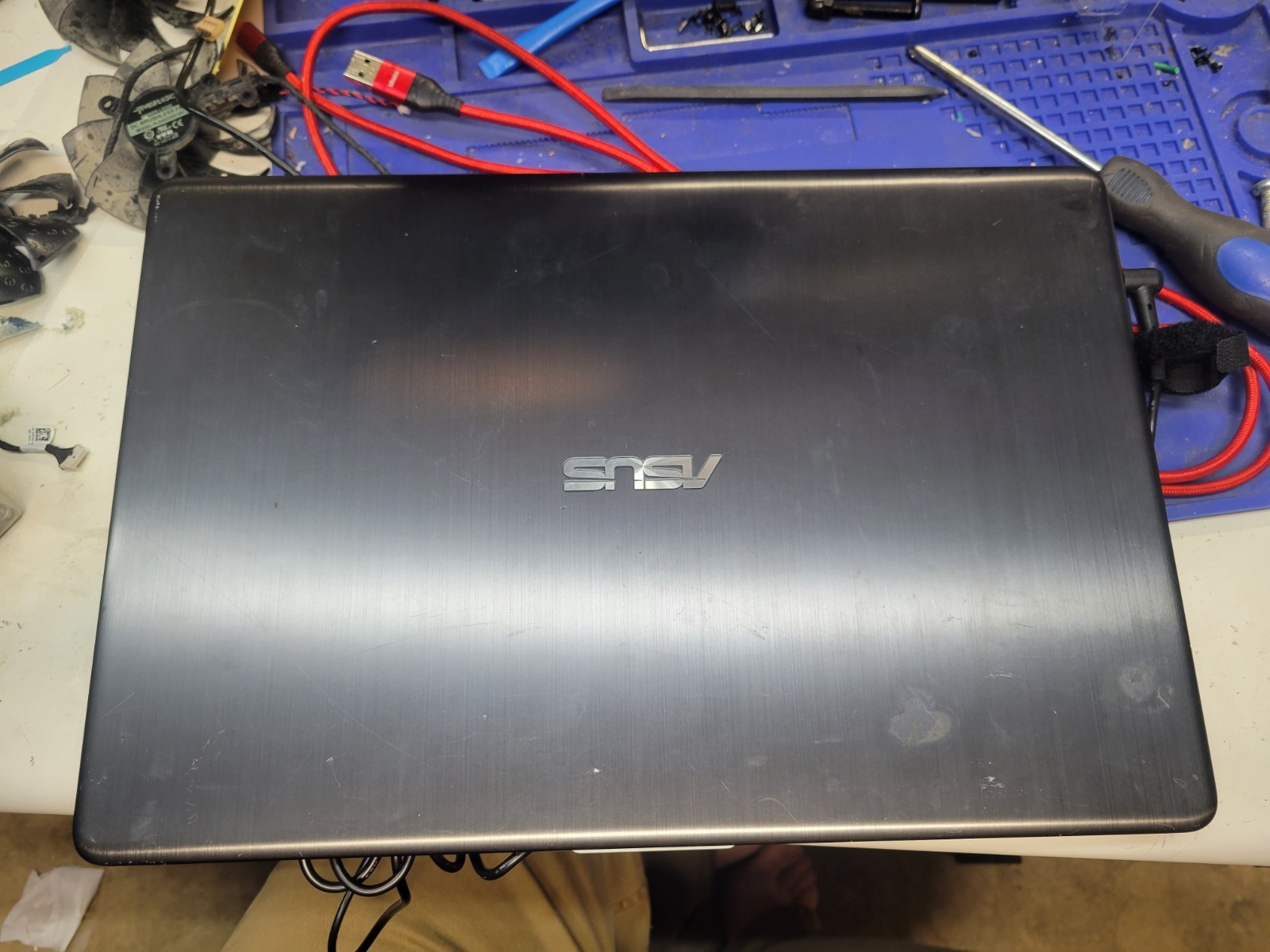ASUS VivoBook Thin and Lightweight FHD WideView Laptop – Star Grey (F510UA-AH55)